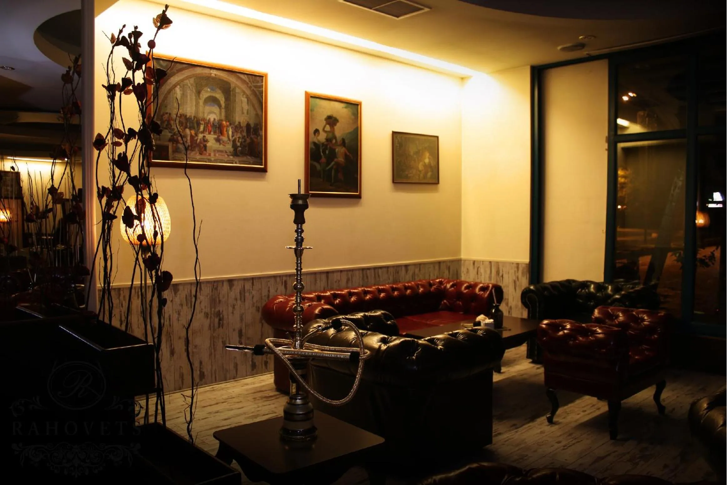 Restaurant/places to eat in Hotel Rahovets