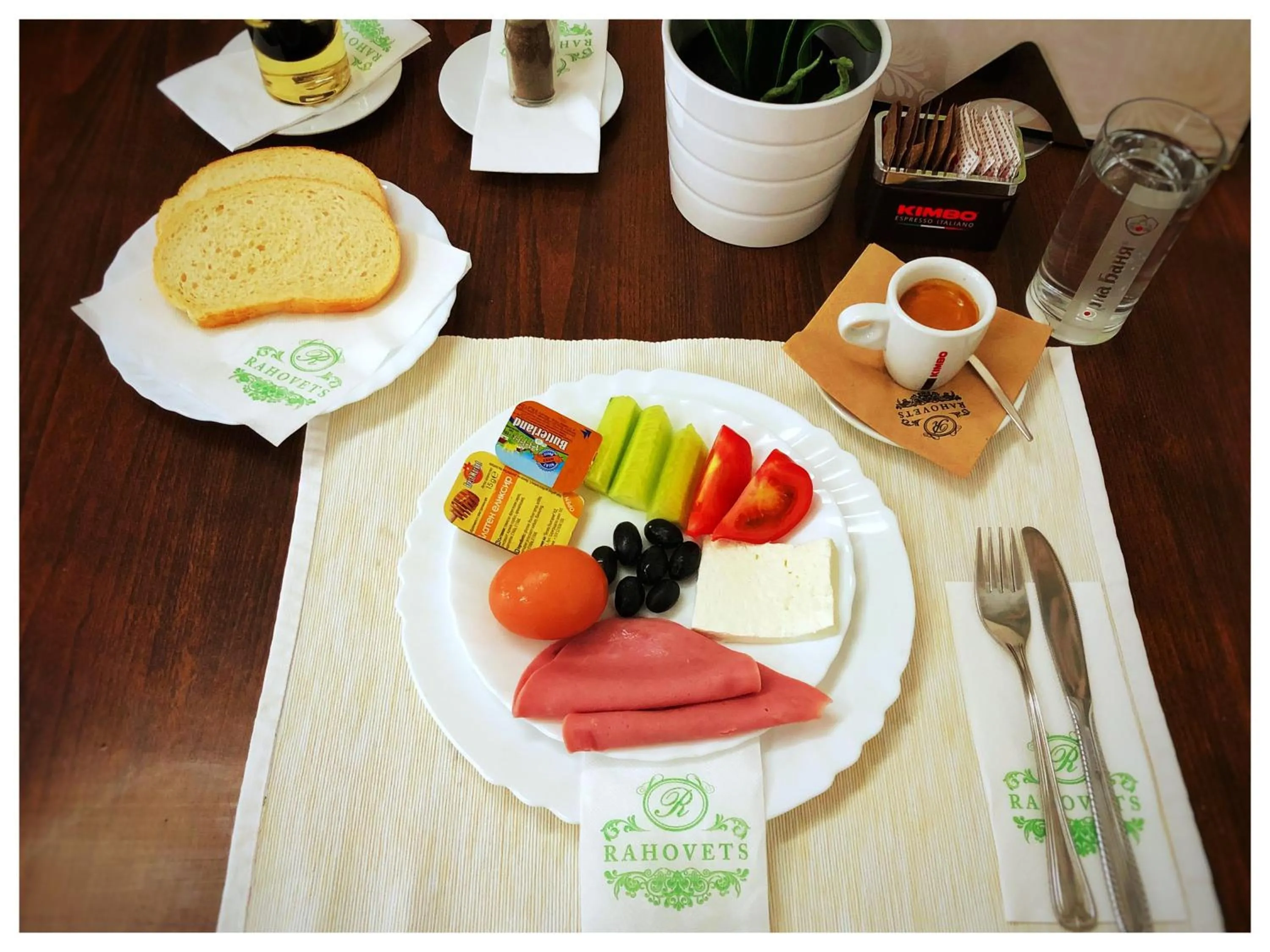 Breakfast in Hotel Rahovets