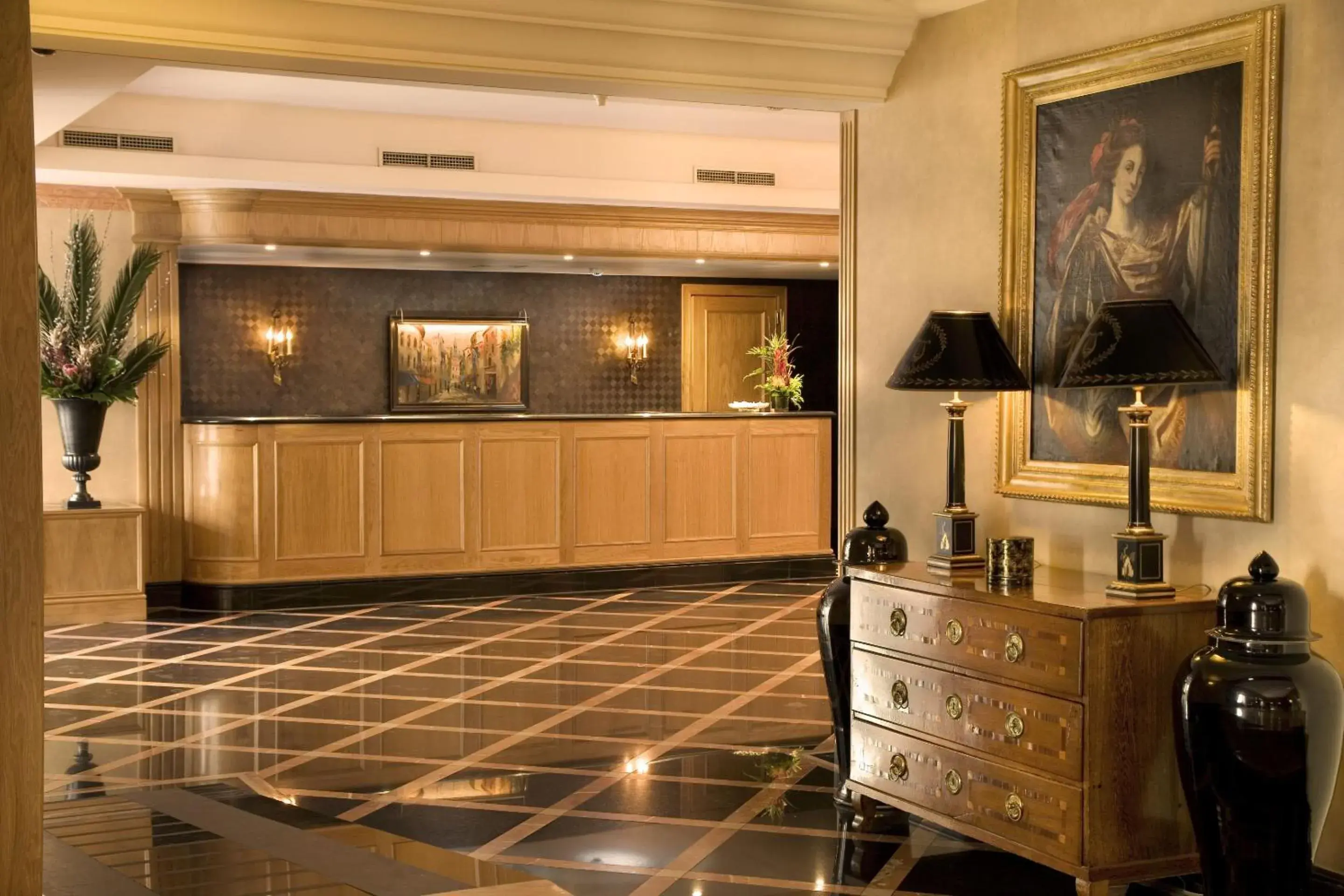 Lobby or reception in Hotel Real Palacio Lobby or reception in Hotel Real Palacio