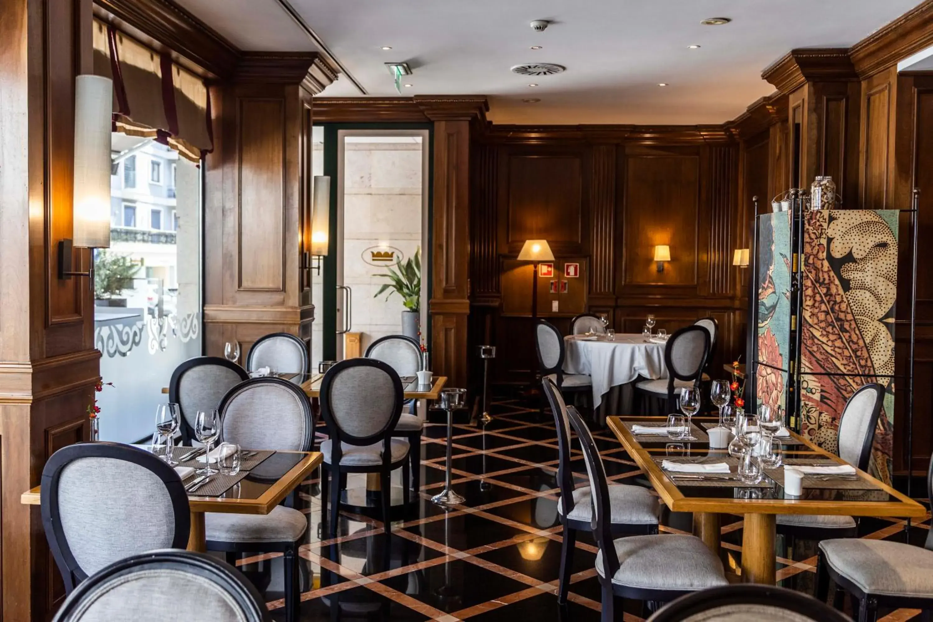 Restaurant/places to eat in Hotel Real Palacio Restaurant/places to eat in Hotel Real Palacio