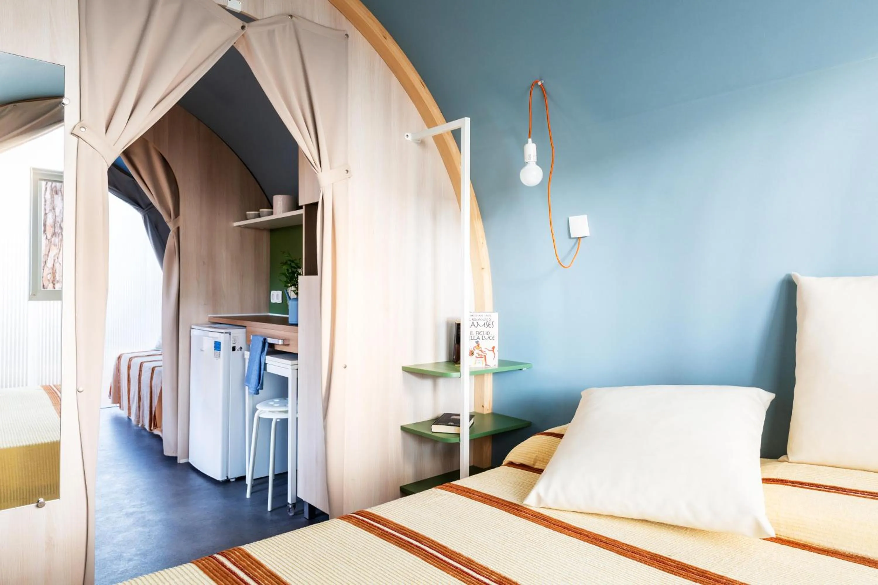 Photo of the whole room, Bed in Gitavillage Il Gabbiano