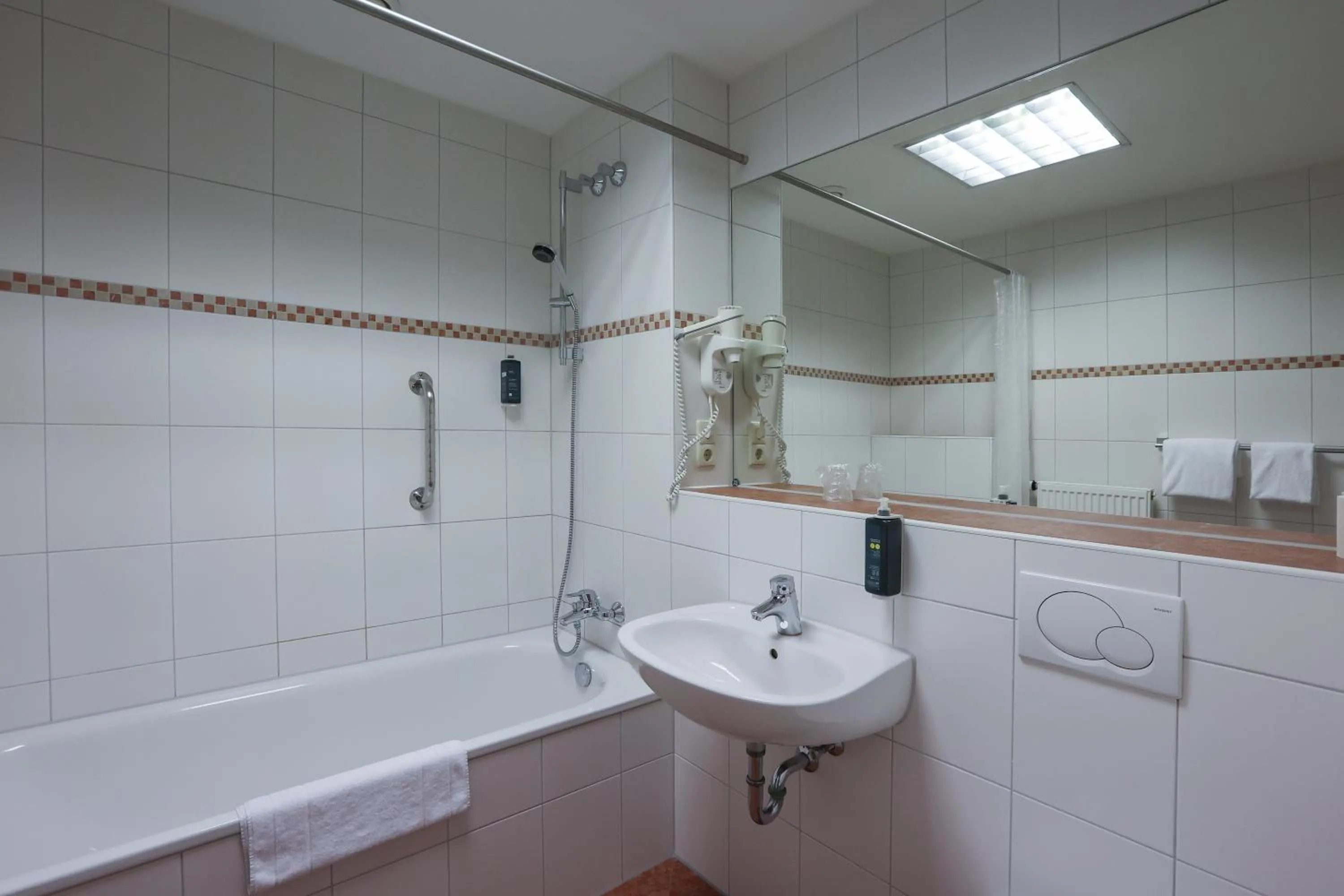 Bathroom in Arthotel Ana Panorama