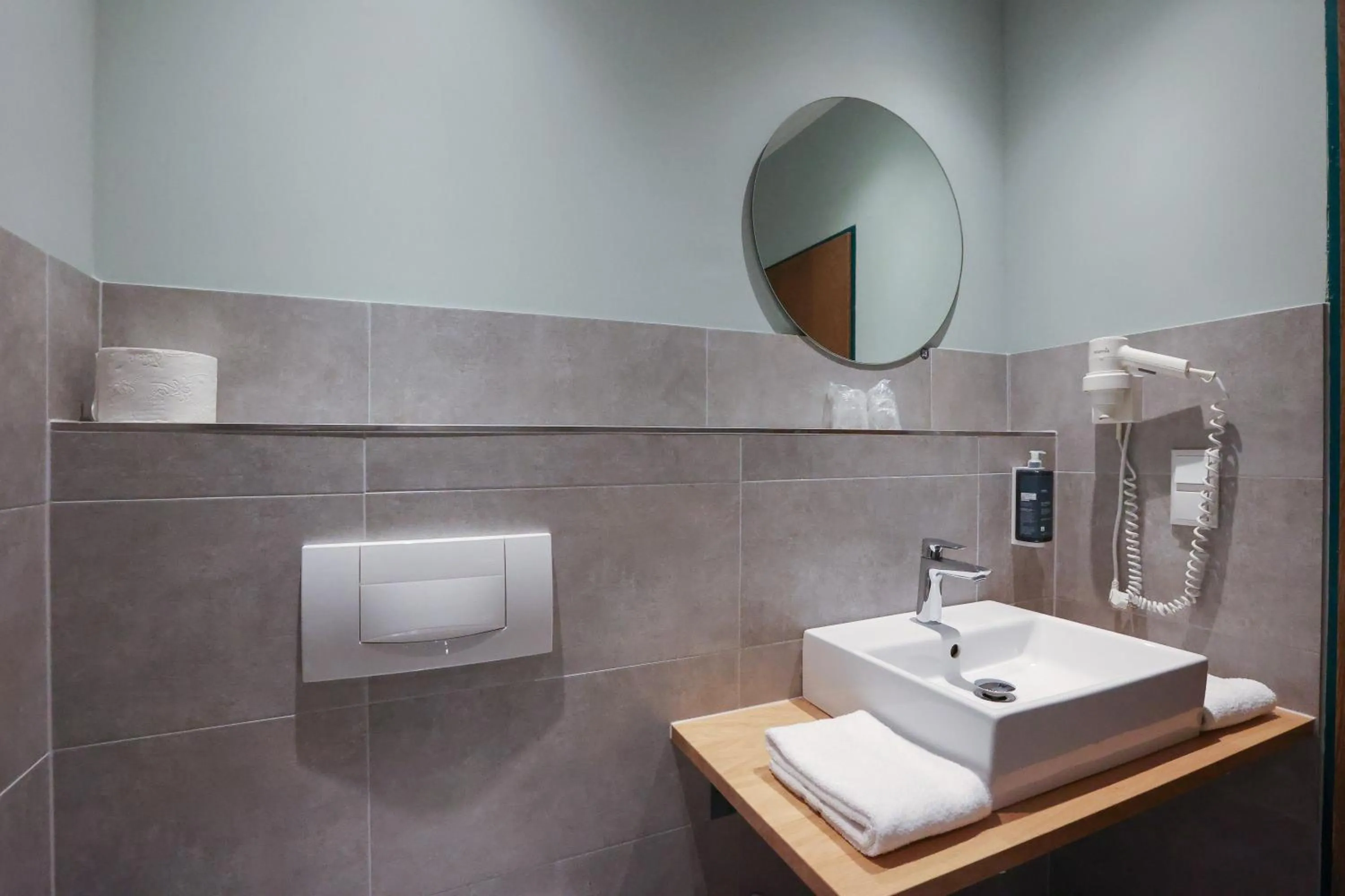 Bathroom in Arthotel Ana Panorama