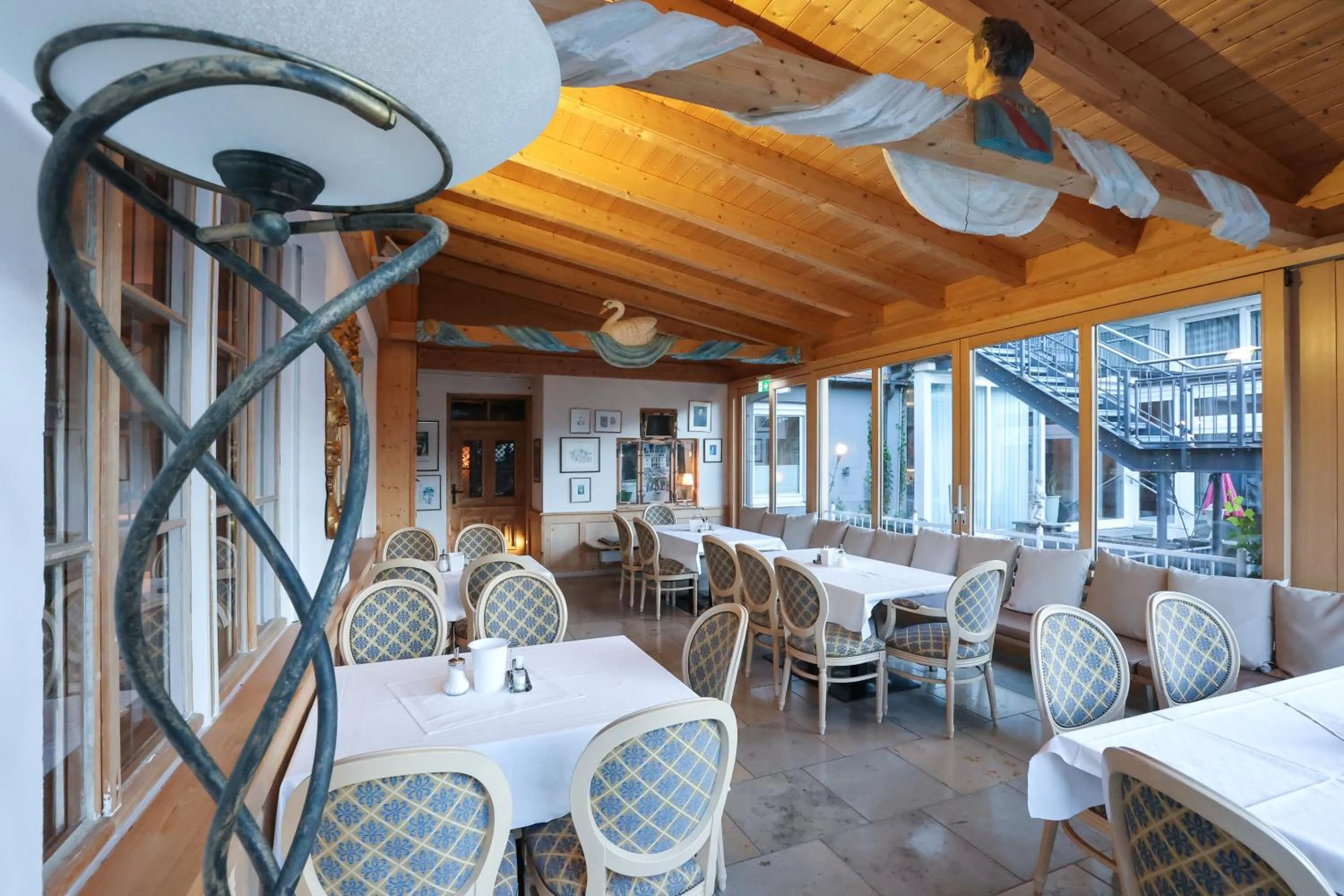 Restaurant/places to eat in Arthotel Ana Panorama