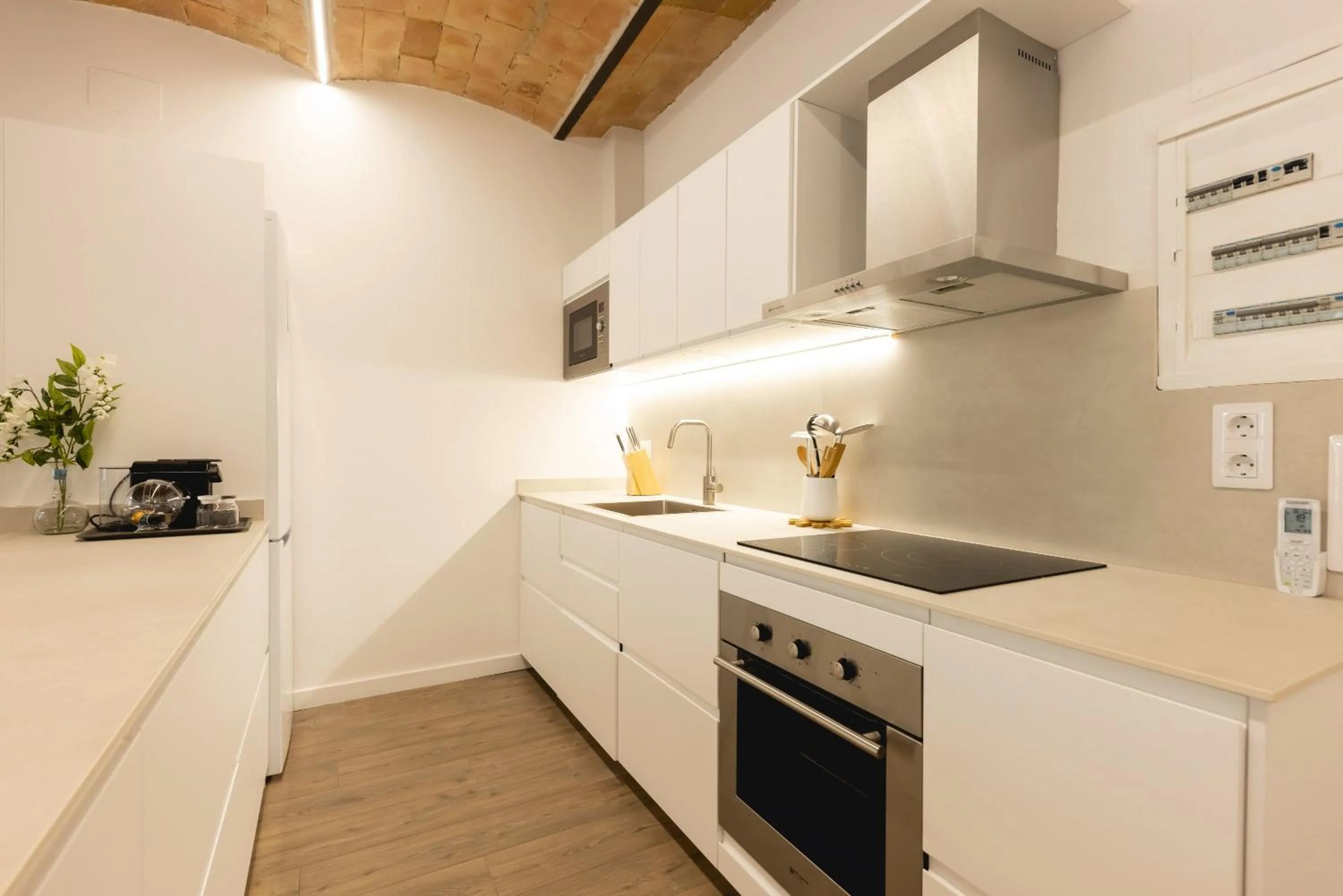 Kitchen or kitchenette in Bravissimo Cort Reial Entresol B