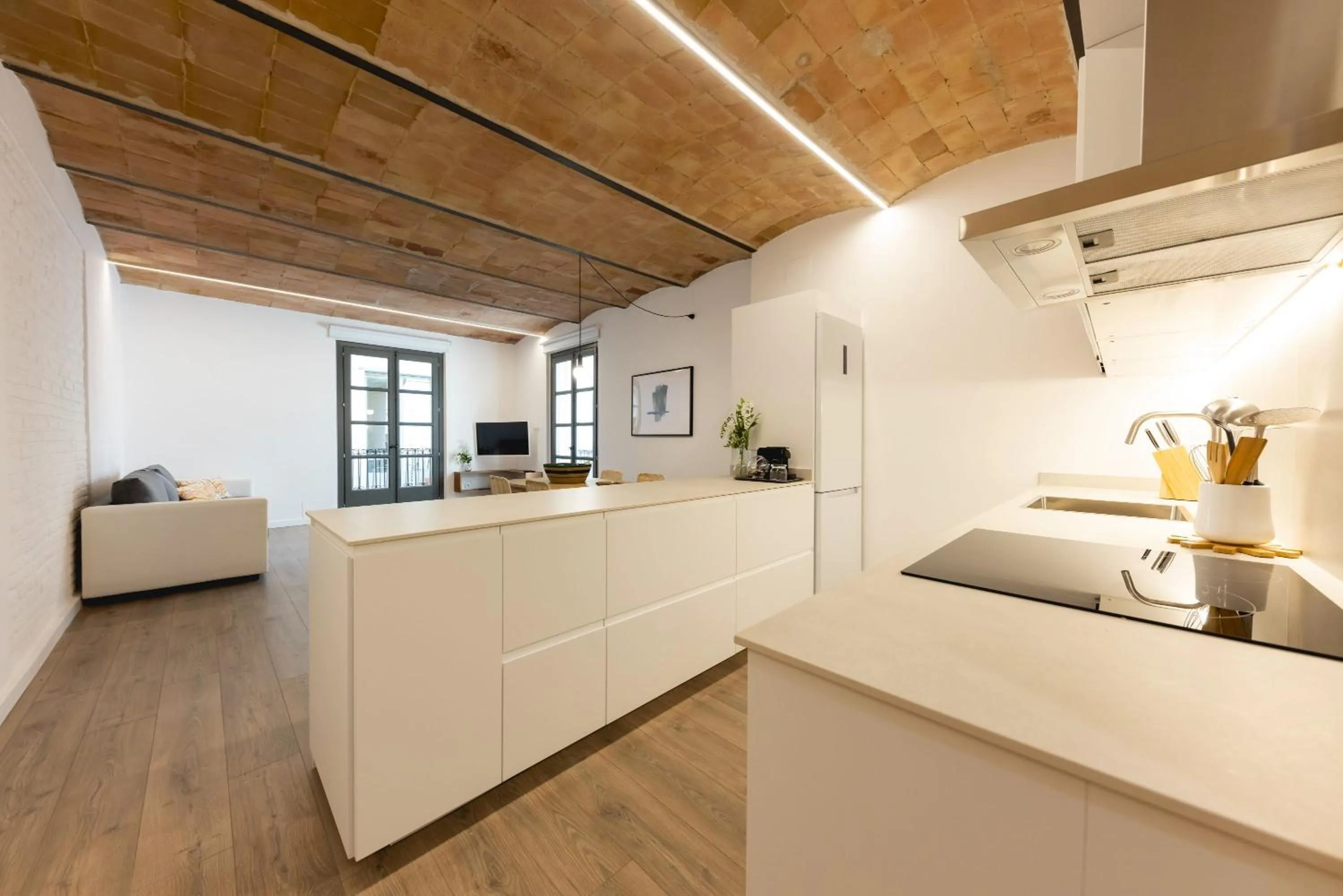 Kitchen or kitchenette in Bravissimo Cort Reial Entresol B