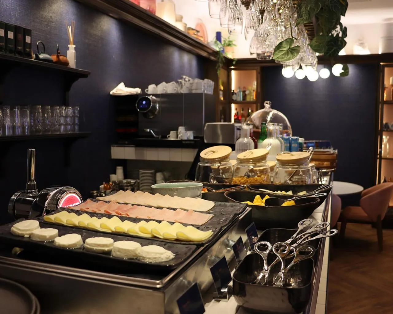 Buffet breakfast in Real Residência - Apartamentos Turísticos