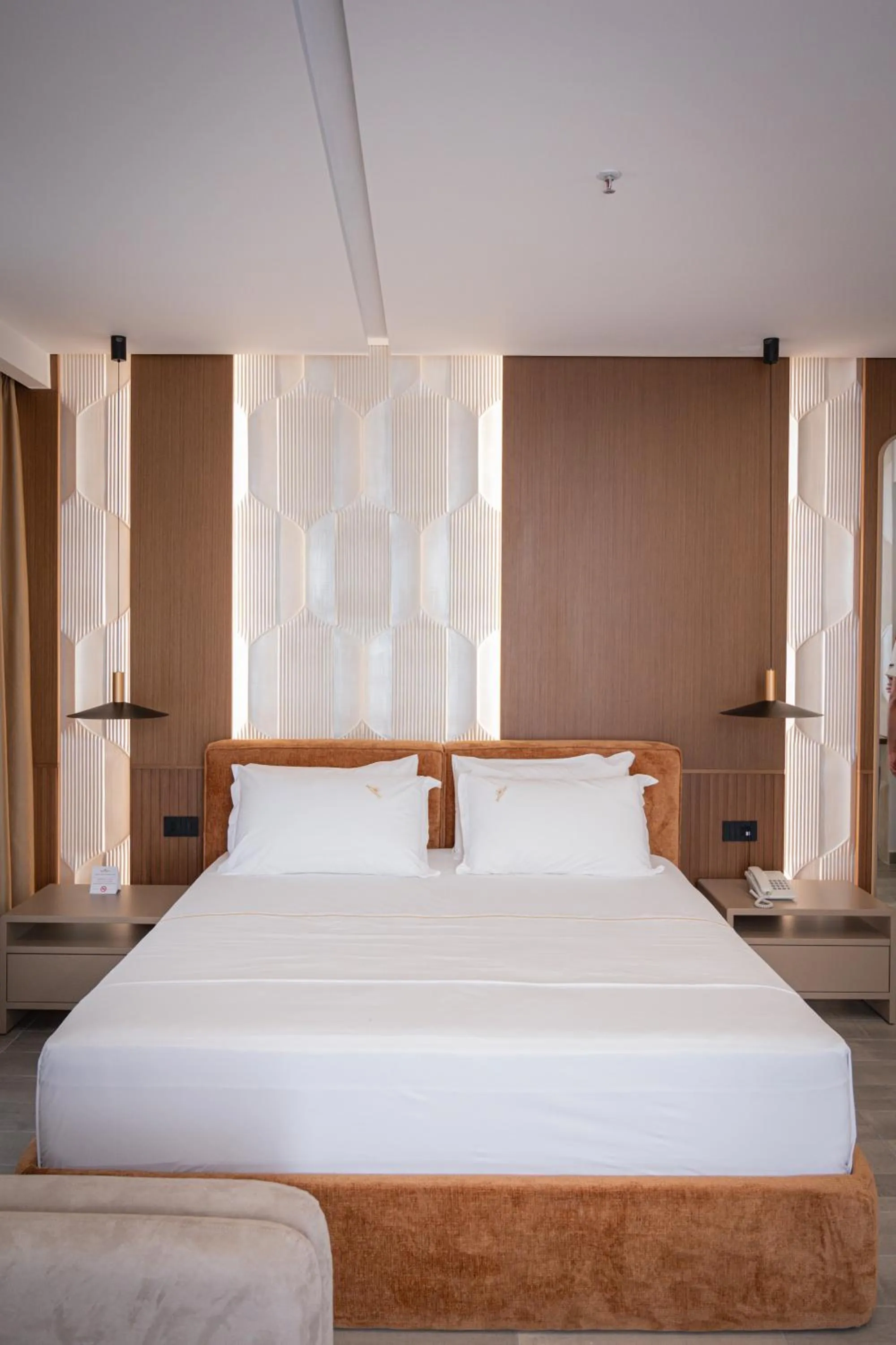 Bed in Brilliant Hotel & SPA