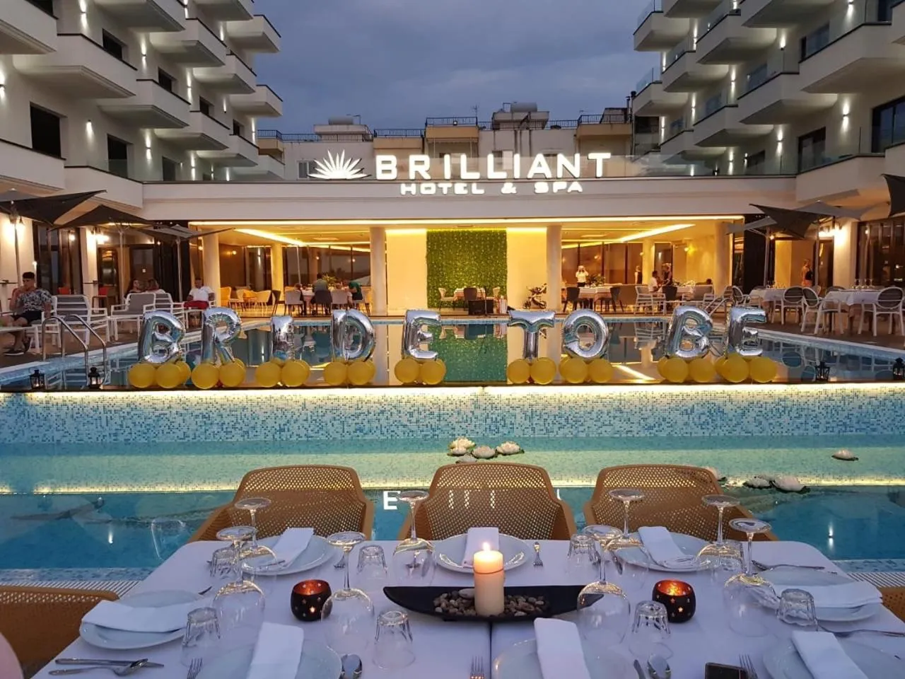 Restaurant/places to eat in Brilliant Hotel & SPA
