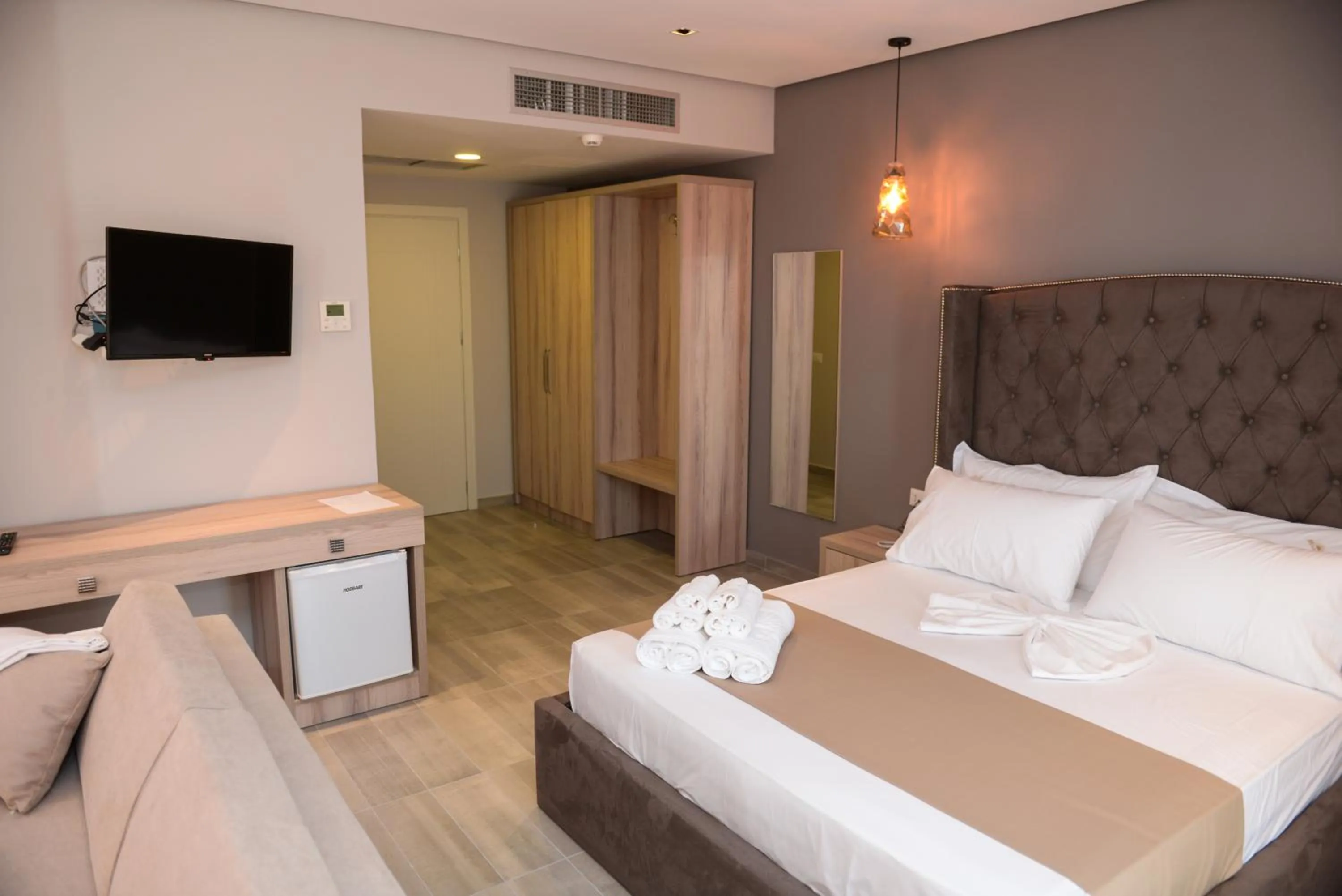 Bed in Brilliant Hotel & SPA