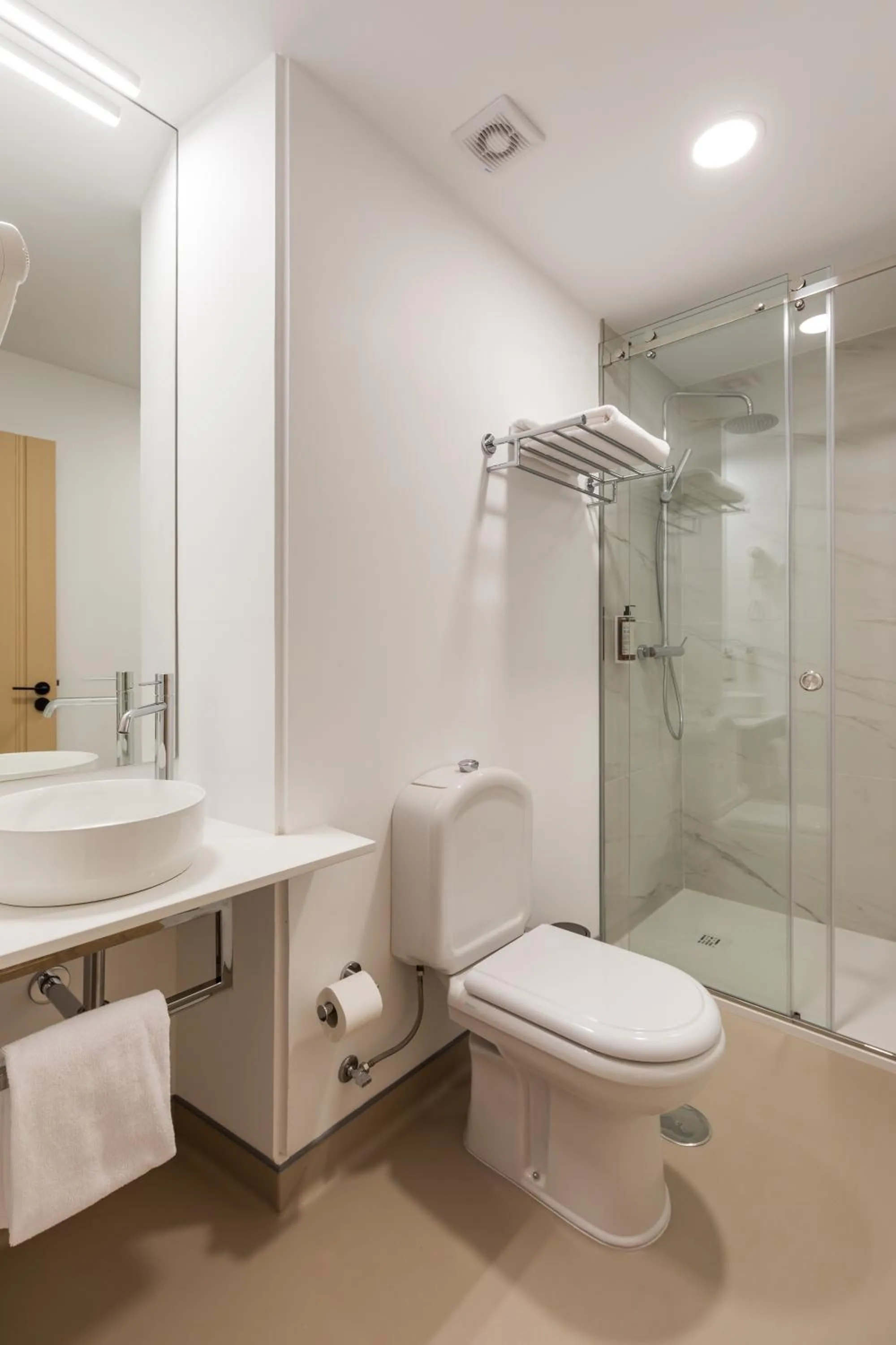 Shower in Hotel Margarida Da Praça