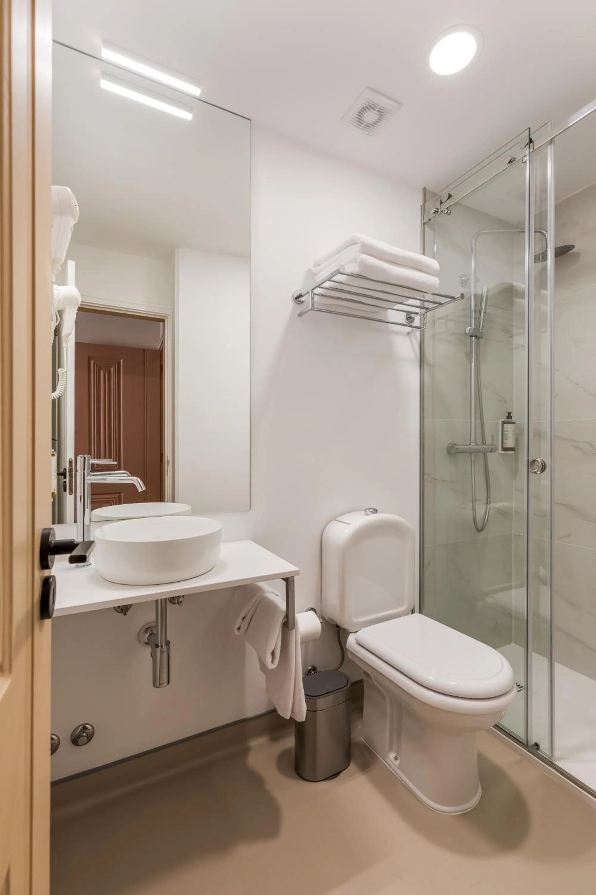 Toilet in Hotel Margarida Da Praça