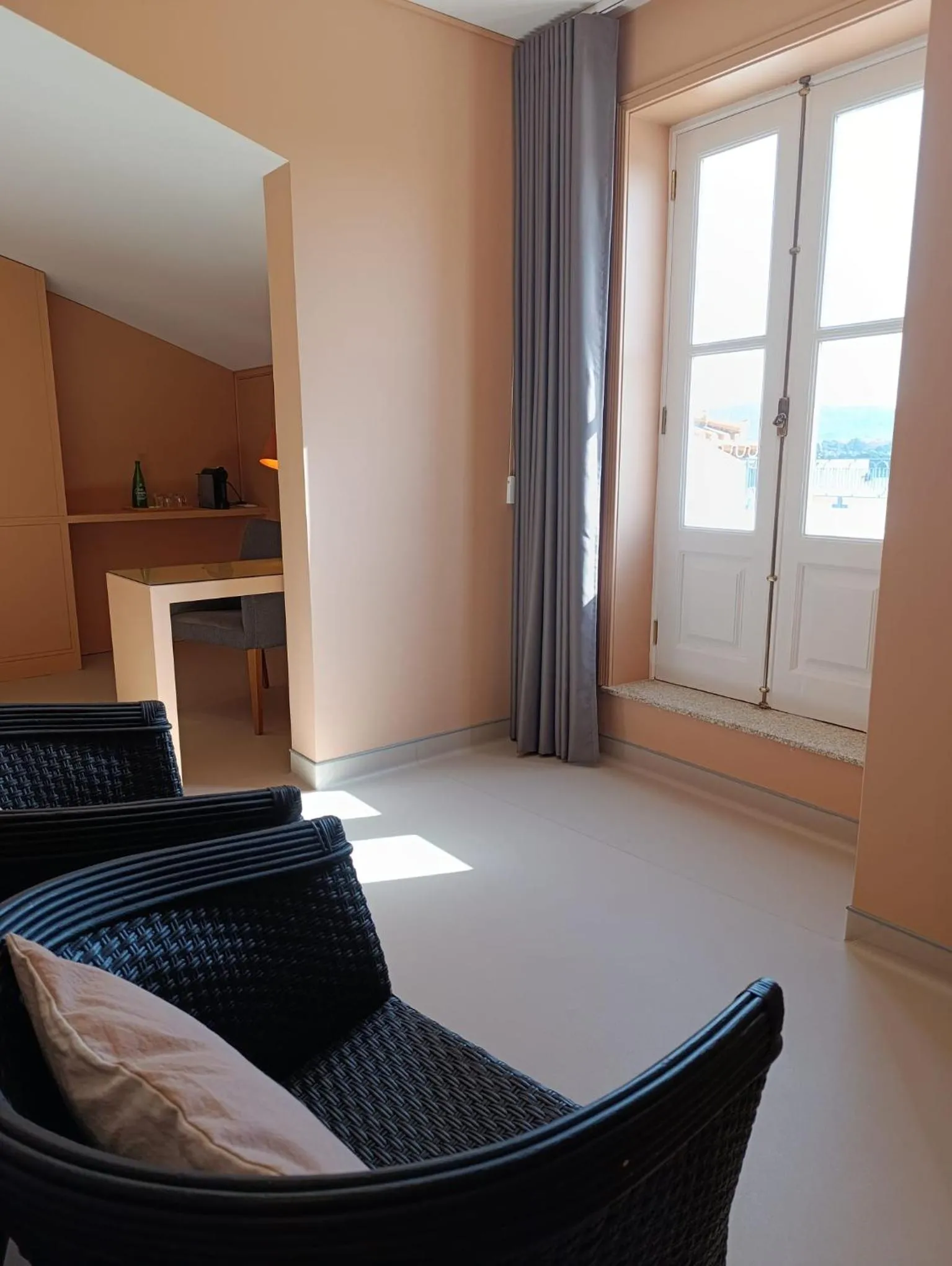 Seating area in Hotel Margarida Da Praça