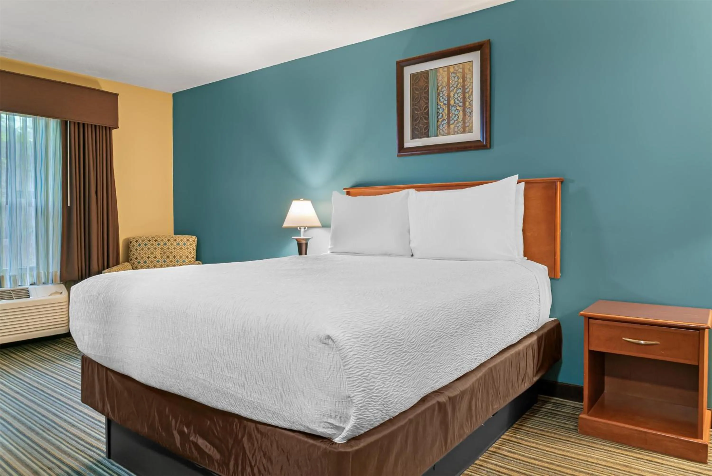 Bedroom, Bed in Best Western Plus Traverse City