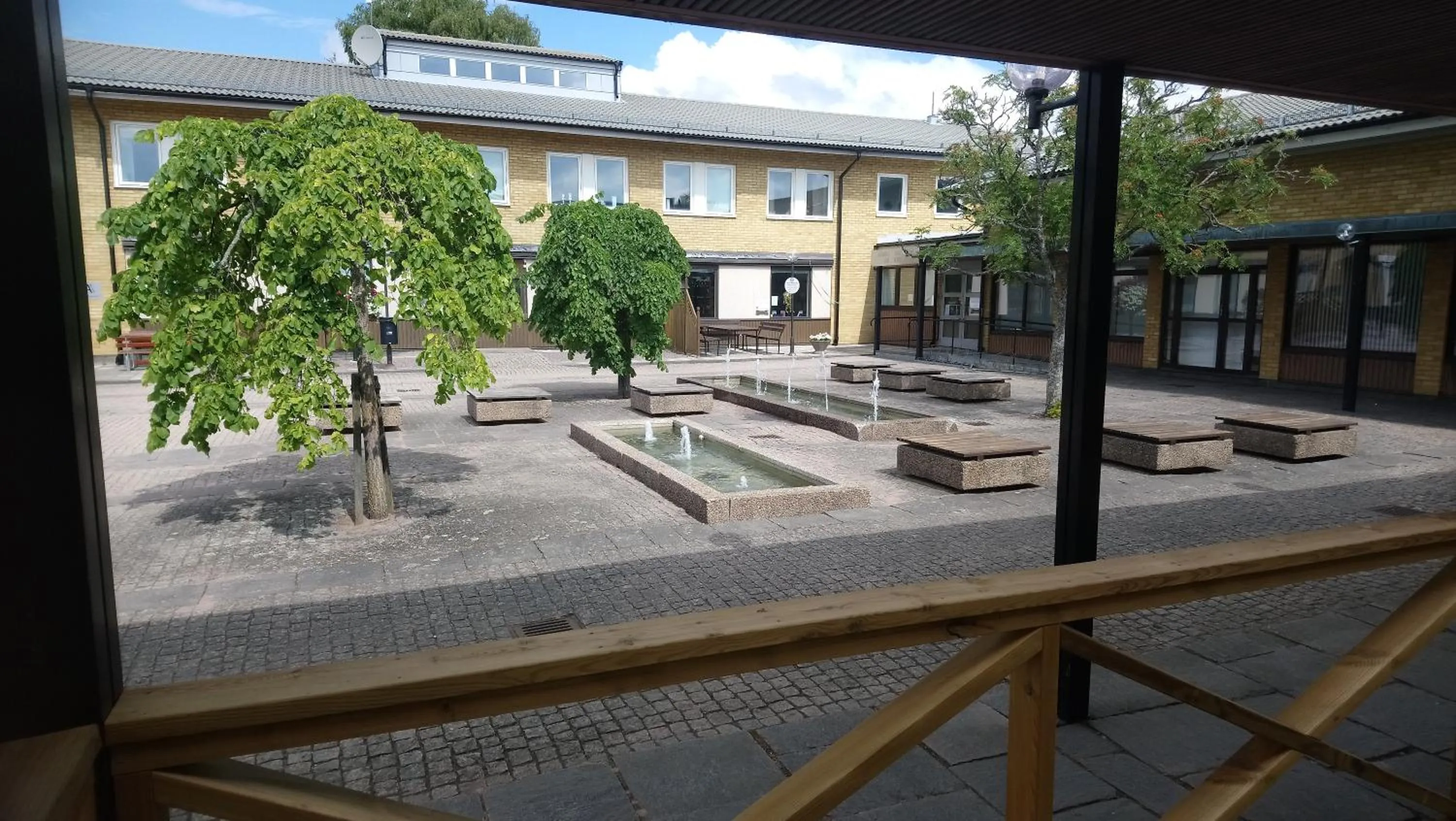 Restaurant/places to eat in BriQ Hotell