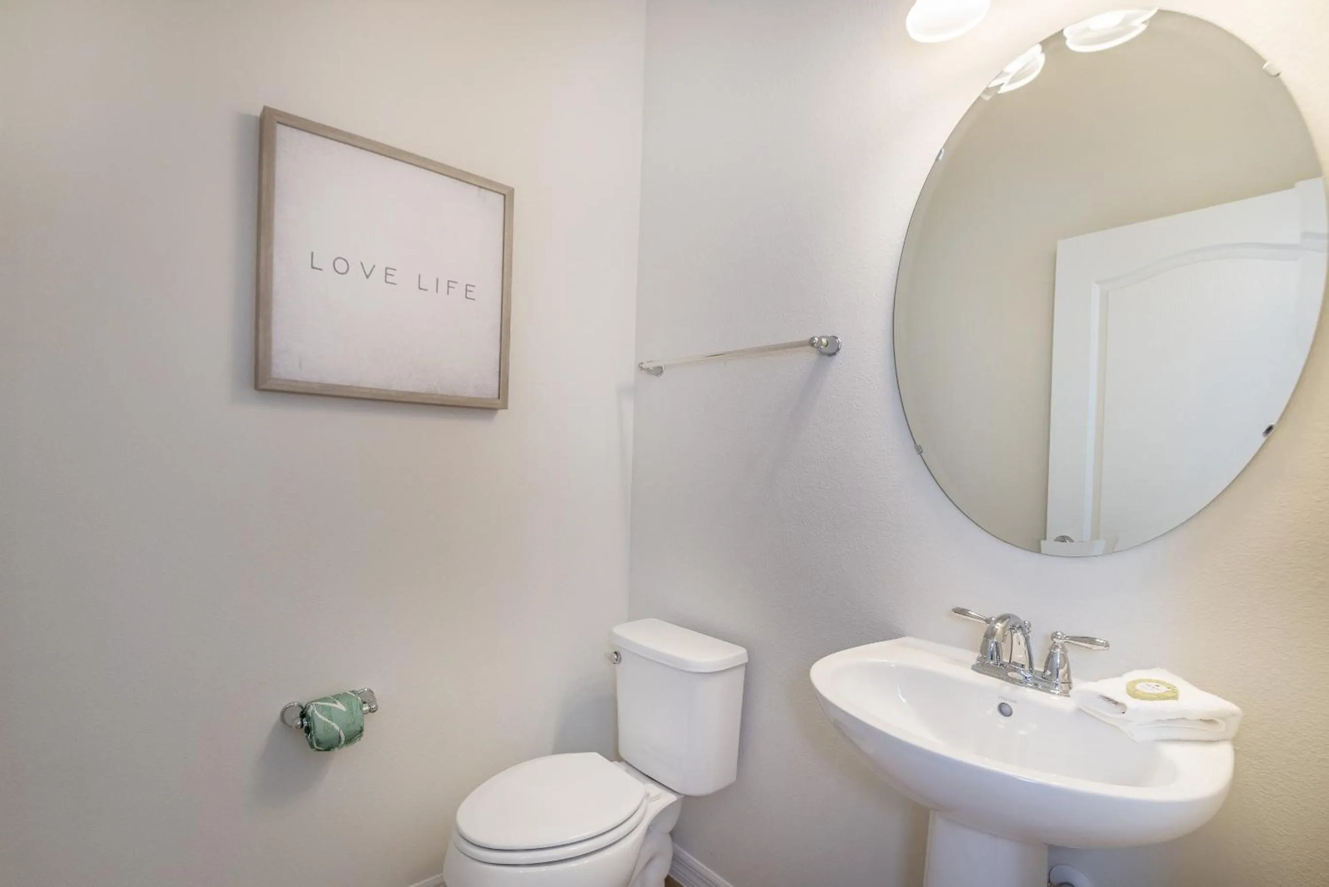 Large Villa wPrivate Pool Game Room Waterpark