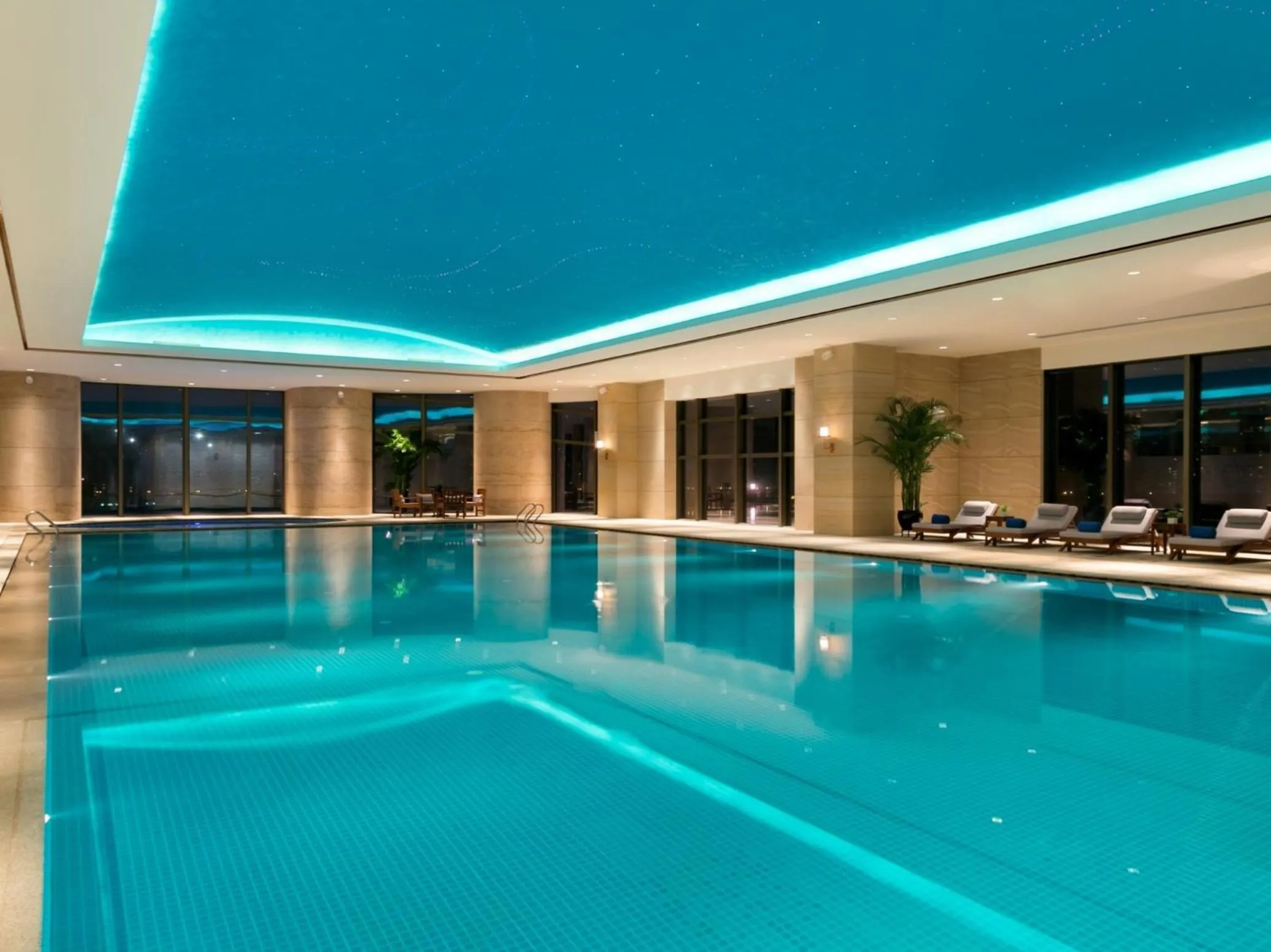 Swimming pool in Kempinski Hotel Xiamen