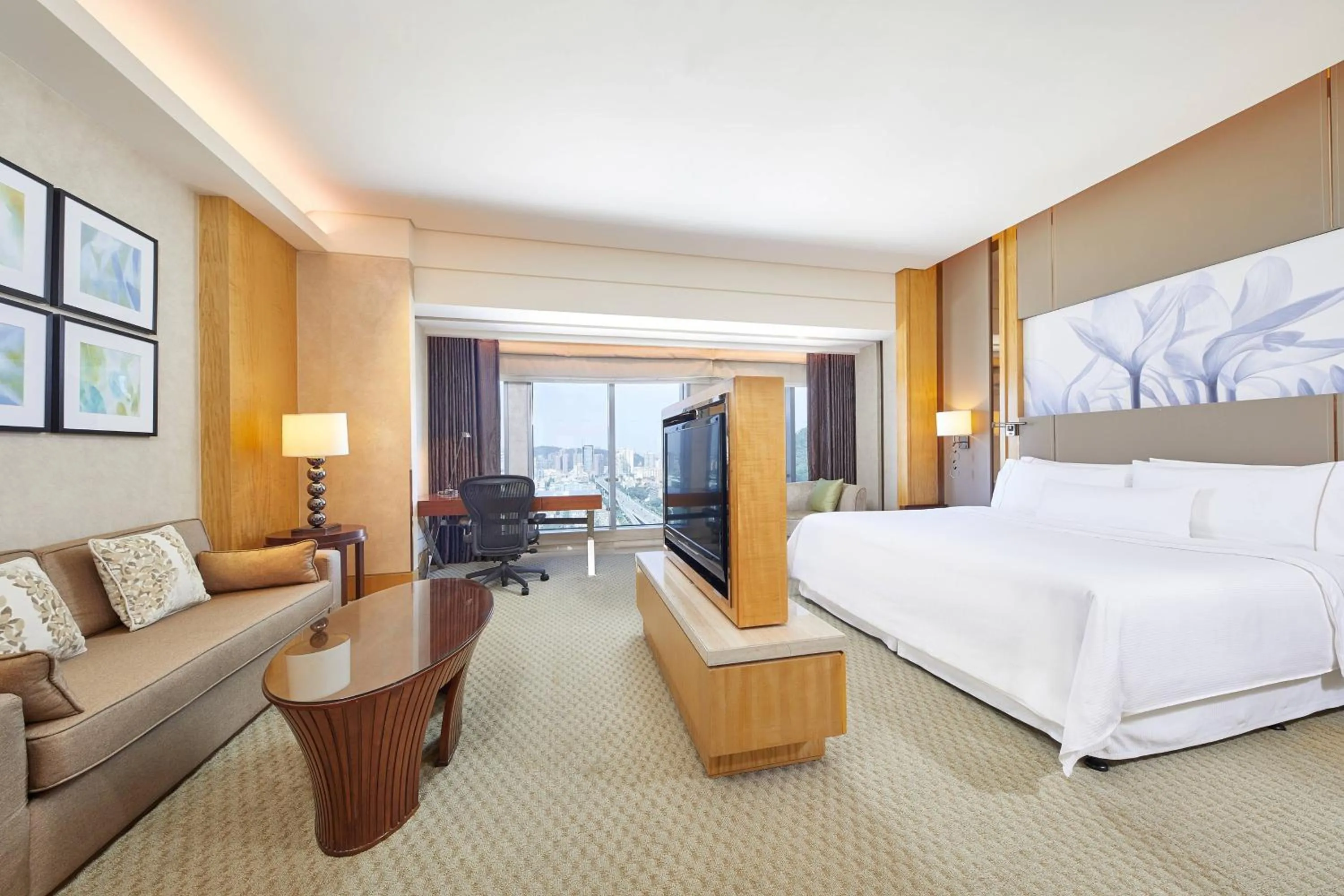 Photo of the whole room in The Westin Xiamen