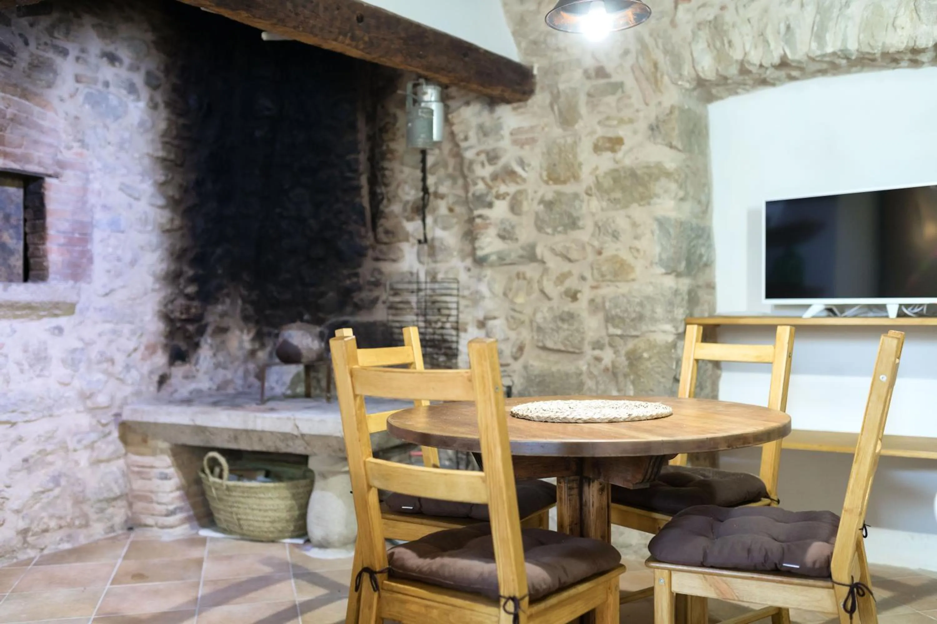 TV and multimedia in Flateli Diana