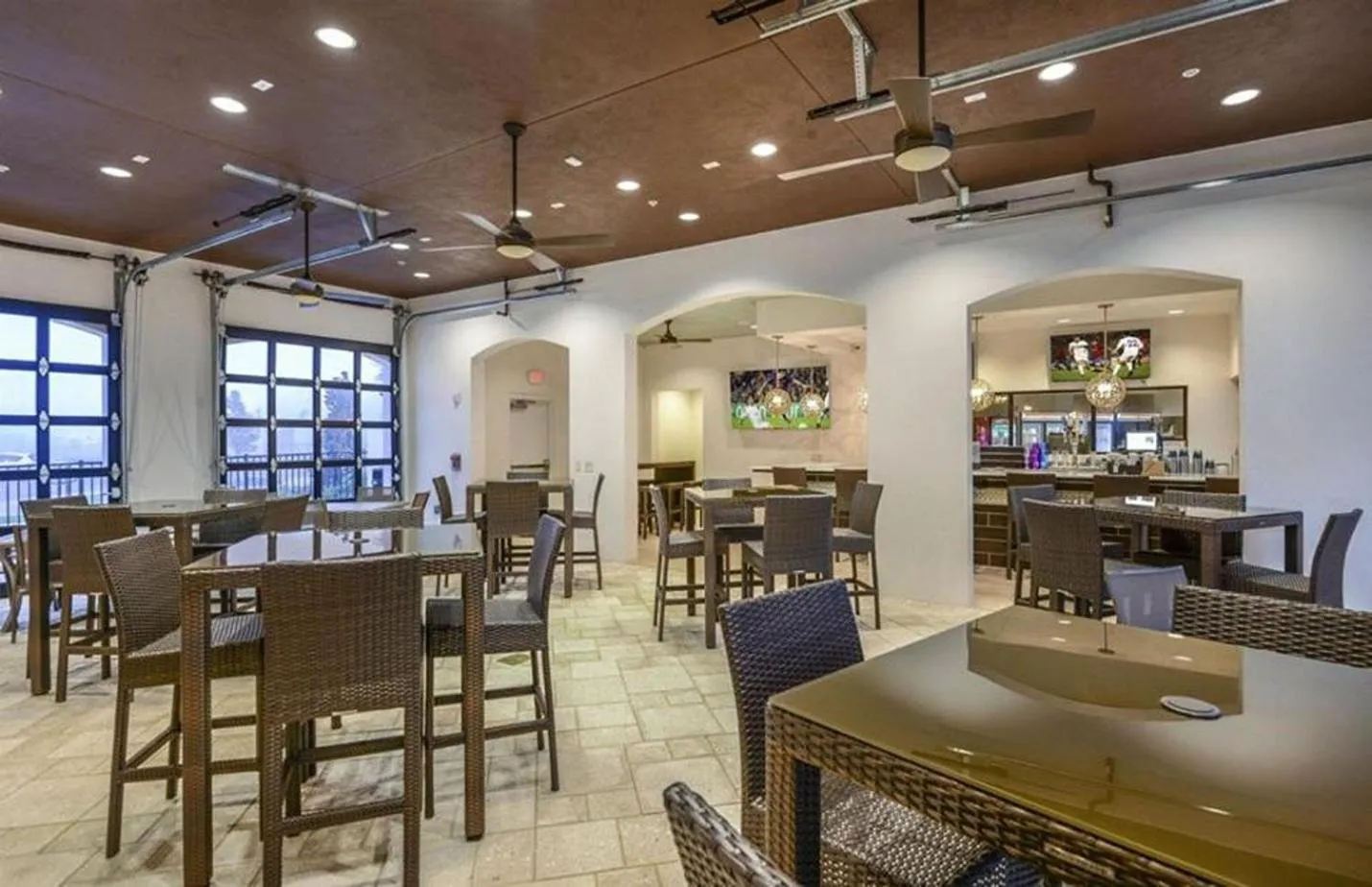 Townhome wPrivate Pool & FREE on-site Water Park