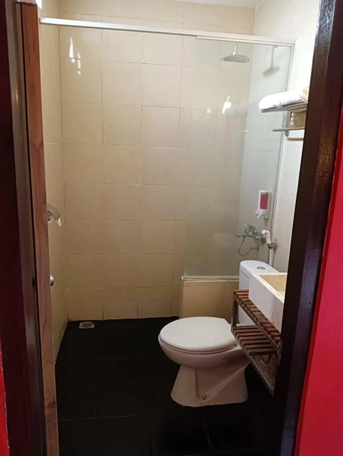 Bathroom in Mawar Asri Hotel