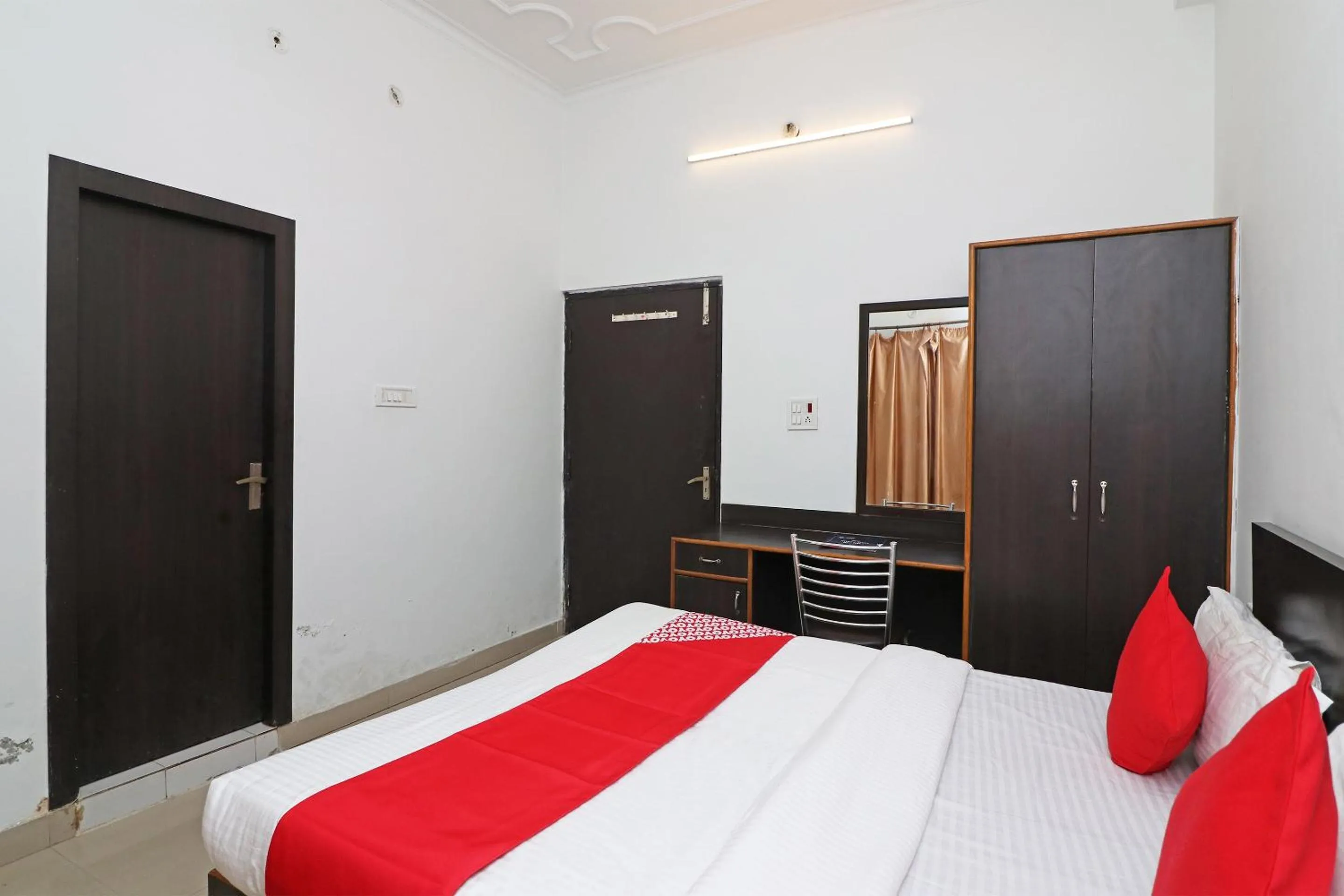 Hotel O by OYO Mid Town Ojus Tower