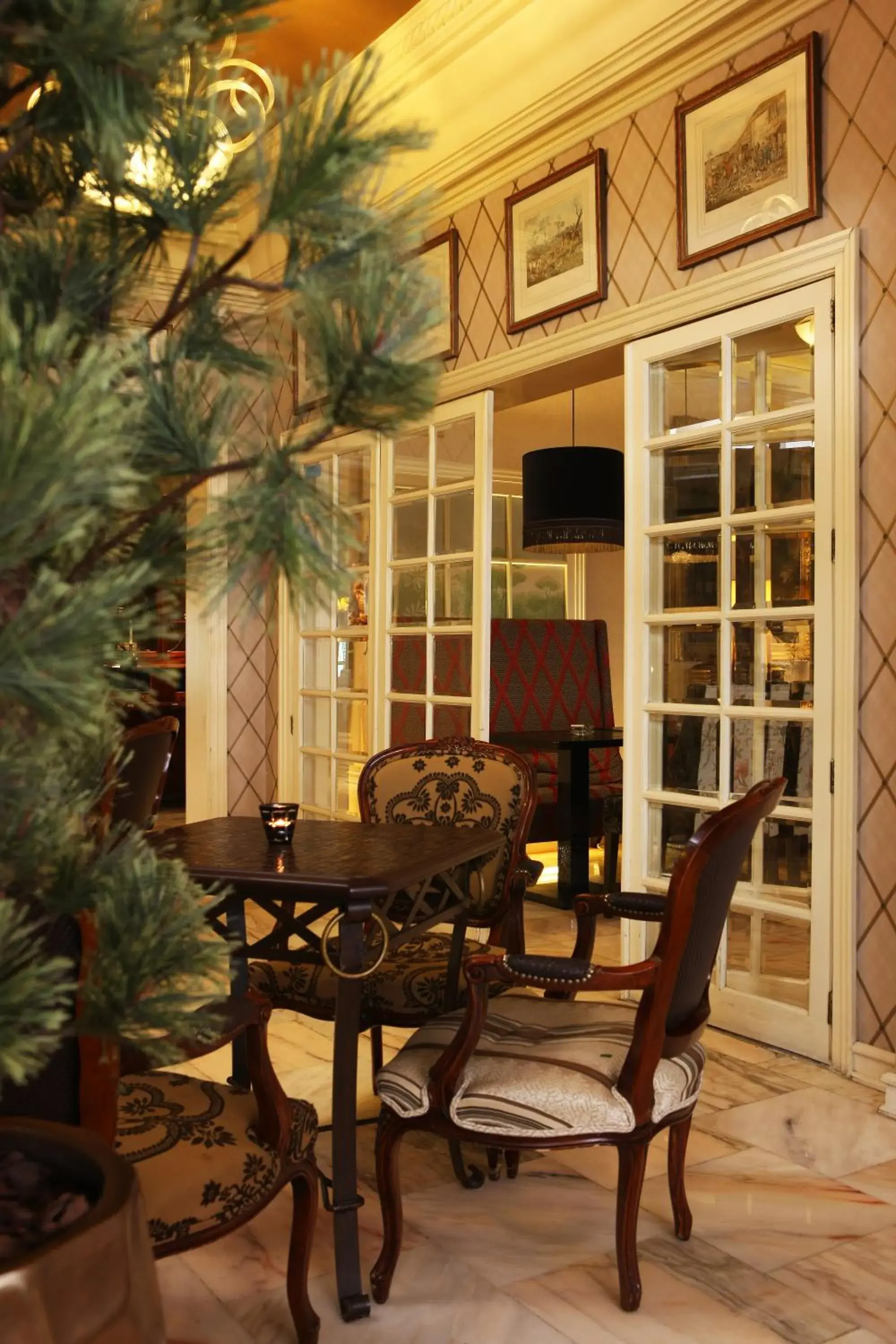 Lounge or bar in Hotel Lisboa Plaza - Lisbon Heritage Collection - Avenida Lounge or bar in Hotel Lisboa Plaza - Lisbon Heritage Collection - Avenida