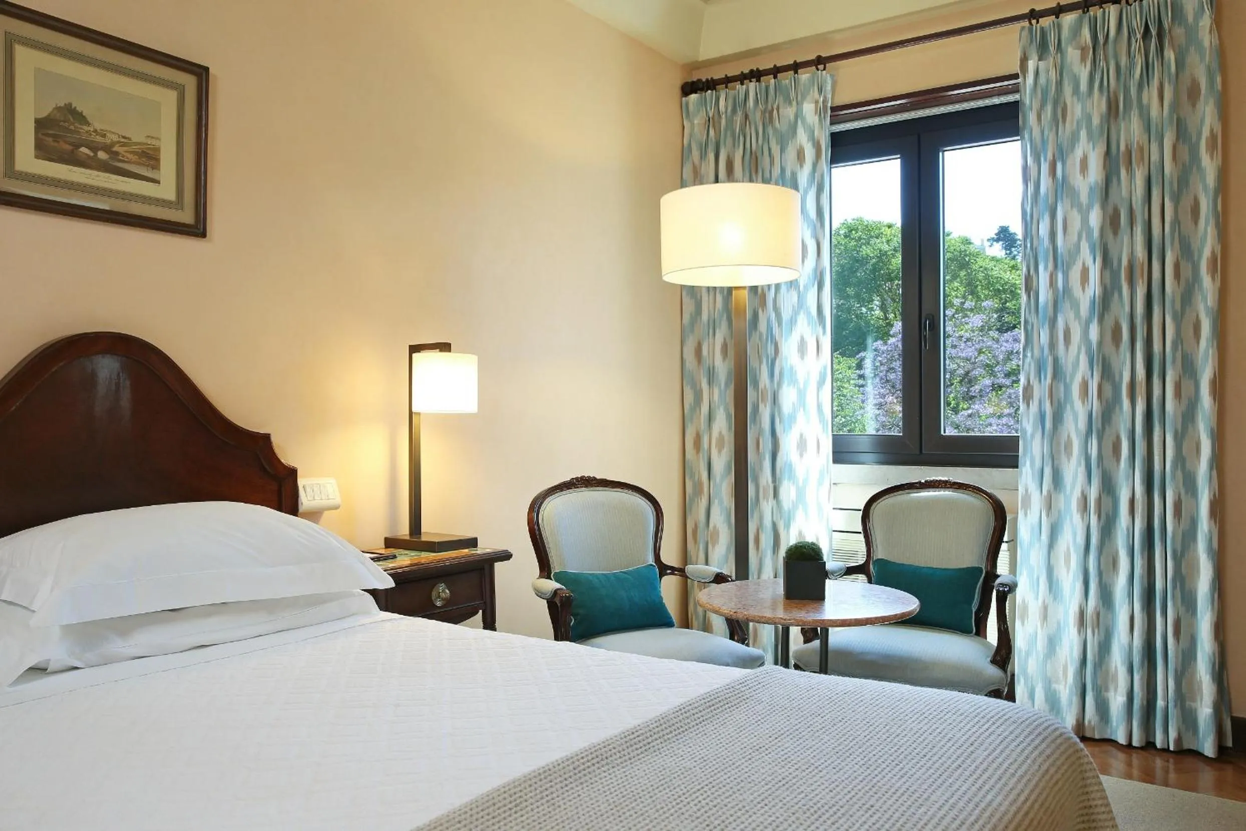 Bedroom, Bed in Hotel Lisboa Plaza - Lisbon Heritage Collection - Avenida