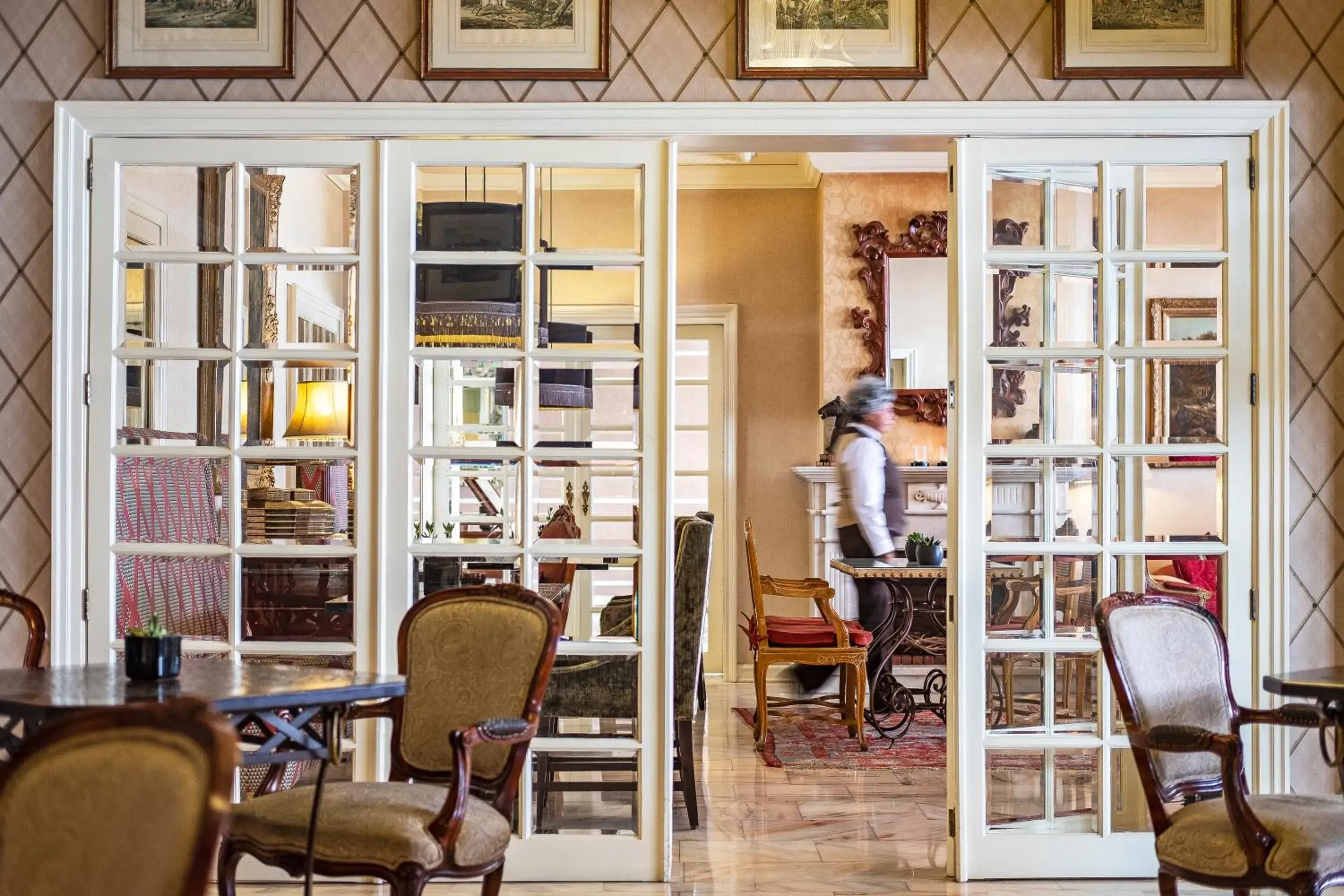 Living room in Hotel Lisboa Plaza - Lisbon Heritage Collection - Avenida Living room in Hotel Lisboa Plaza - Lisbon Heritage Collection - Avenida