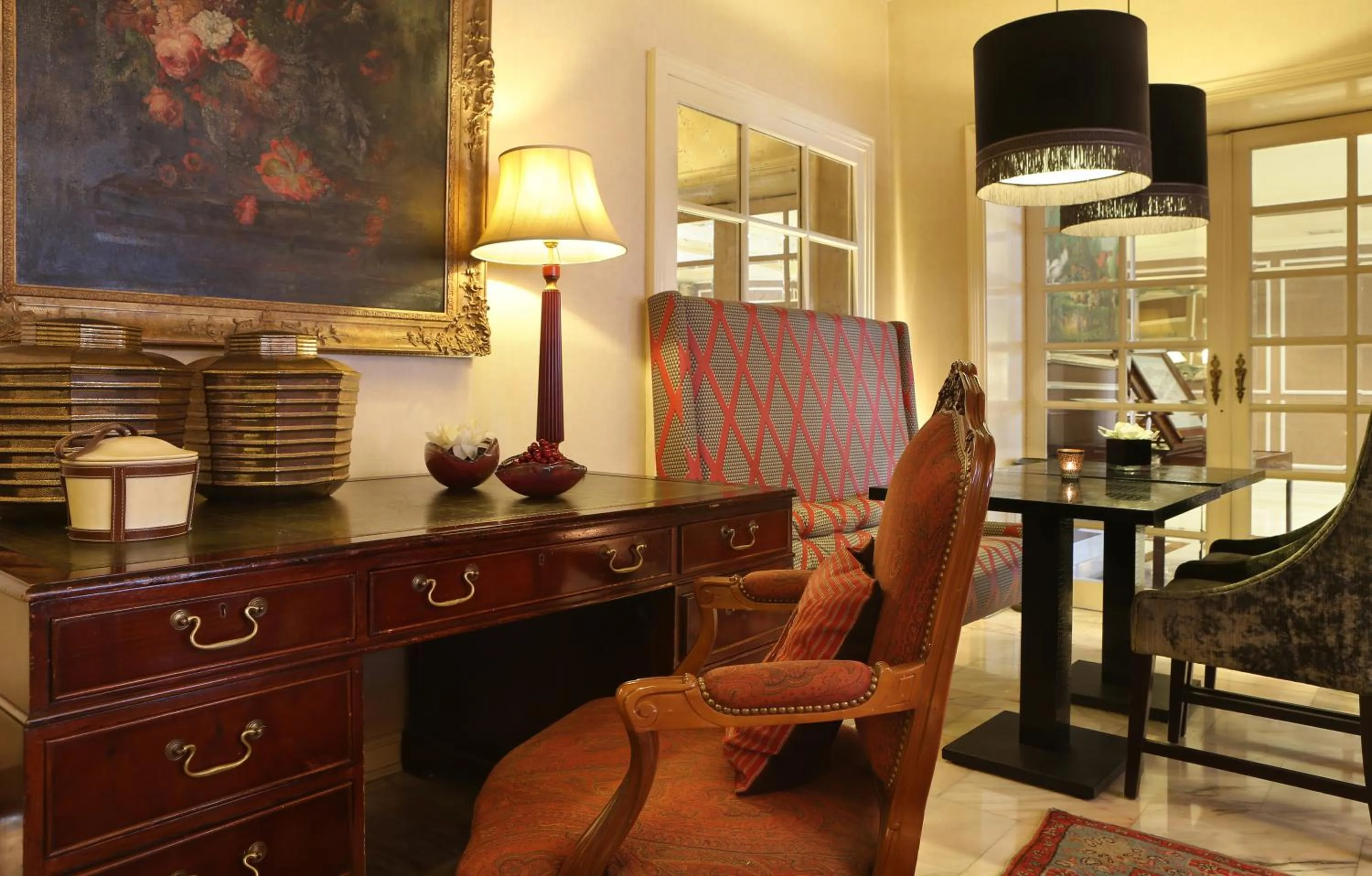 Seating area in Hotel Lisboa Plaza - Lisbon Heritage Collection - Avenida