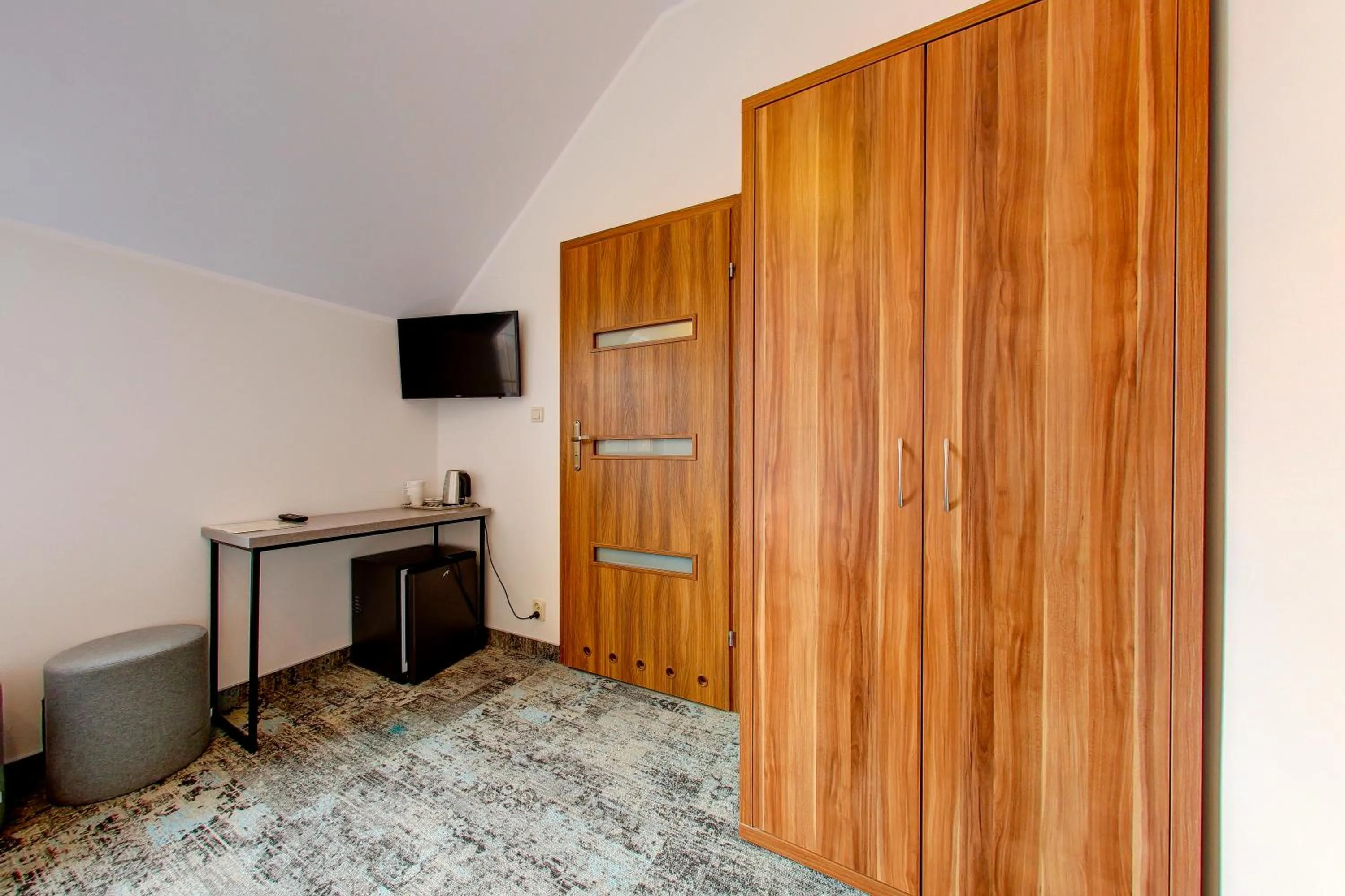 POD DEBEM Kompleks Zeglarsko-Rekreacyjny