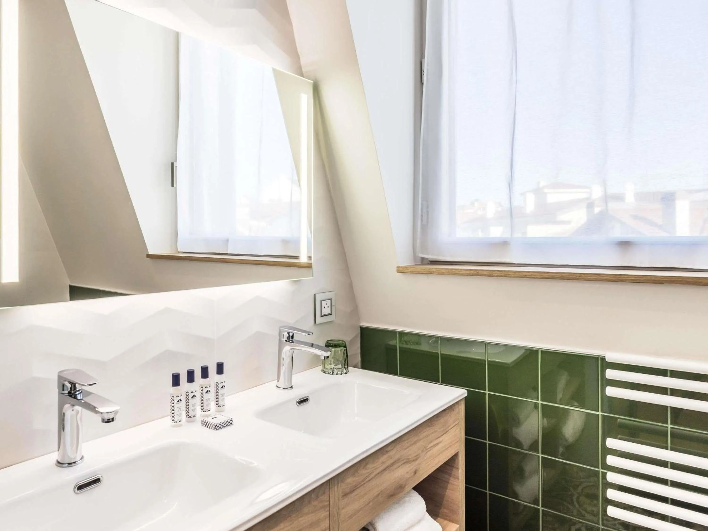 Bedroom in MADISON Saint Jean de Luz - Handwritten Collection