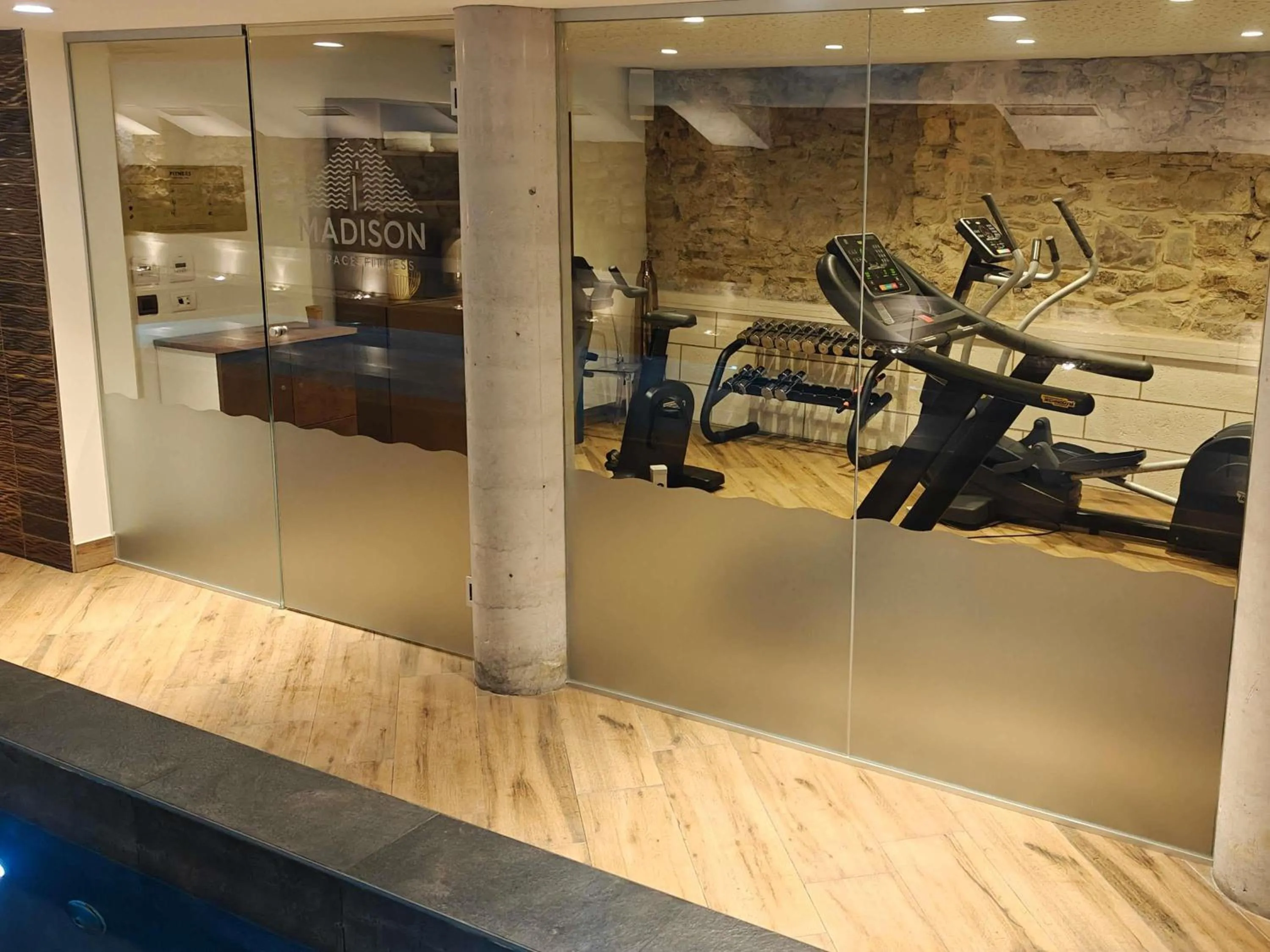 Fitness centre/facilities in MADISON Saint Jean de Luz - Handwritten Collection