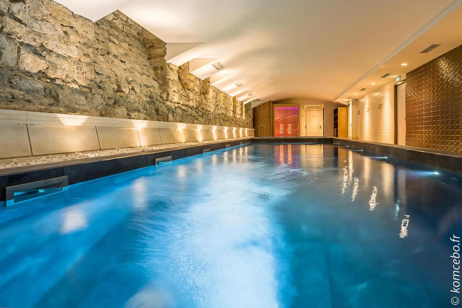 Spa and wellness centre/facilities in MADISON Saint Jean de Luz - Handwritten Collection