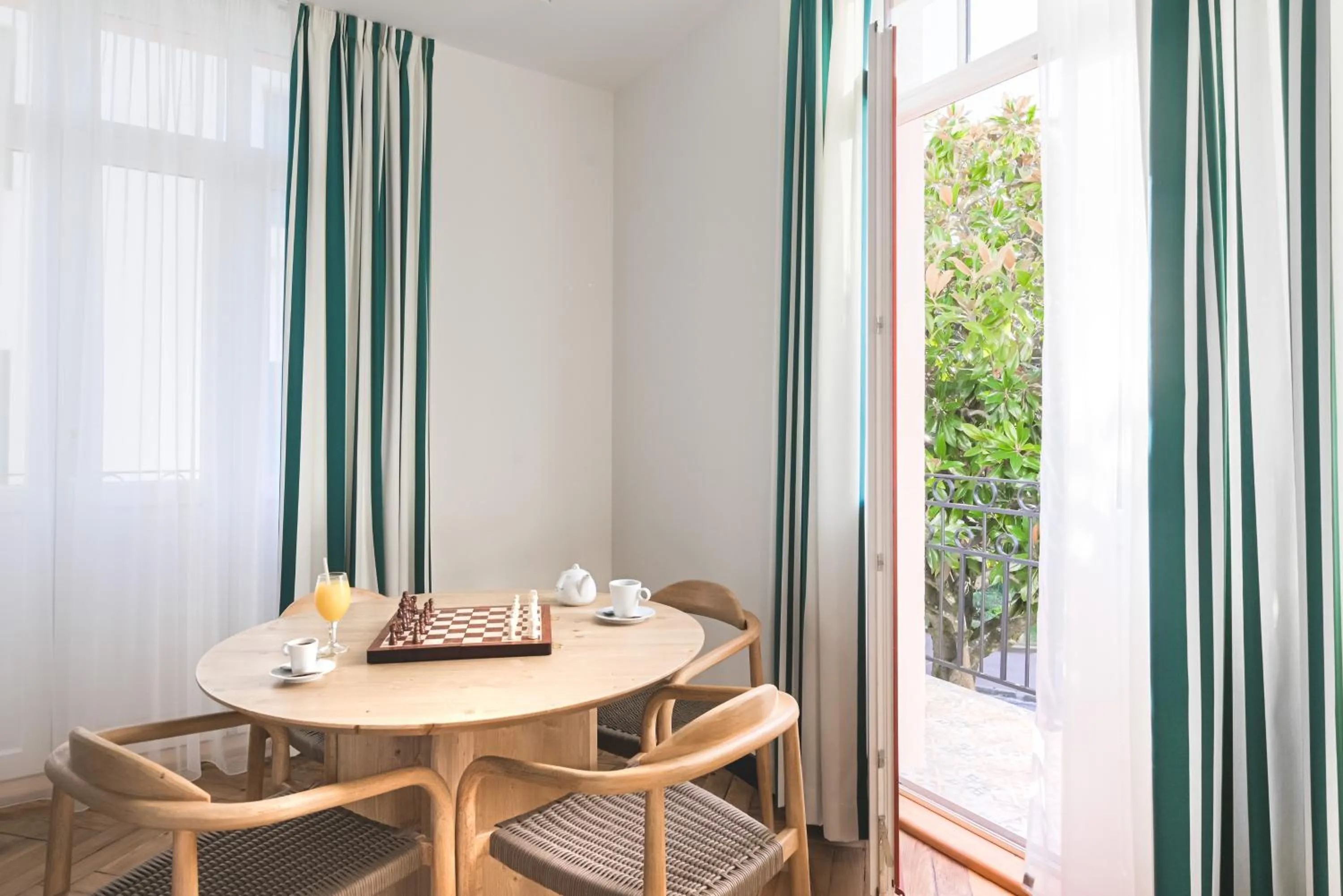 Living room in MADISON Saint Jean de Luz - Handwritten Collection