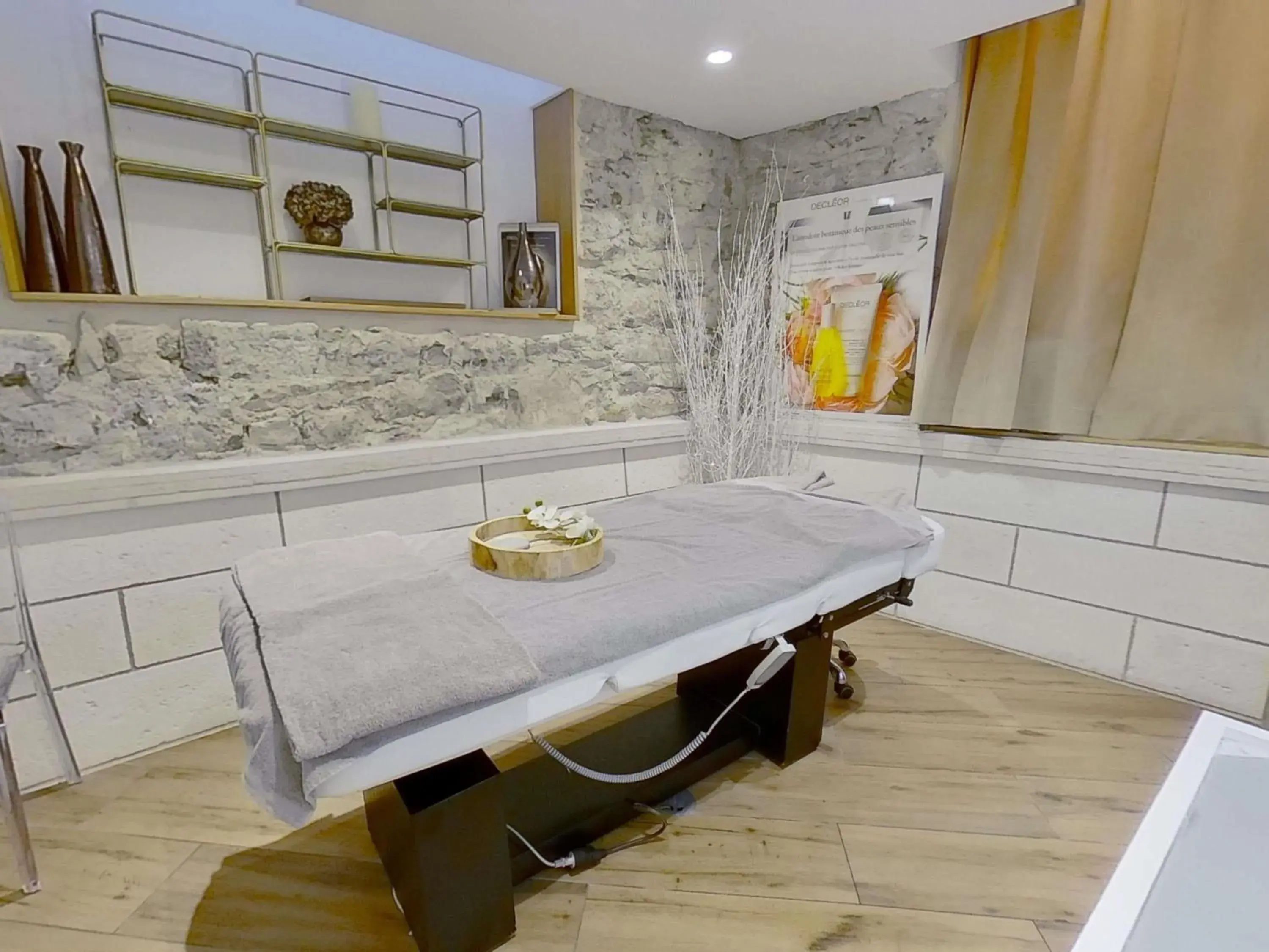 Spa and wellness centre/facilities in MADISON Saint Jean de Luz - Handwritten Collection Spa and wellness centre/facilities in MADISON Saint Jean de Luz - Handwritten Collection