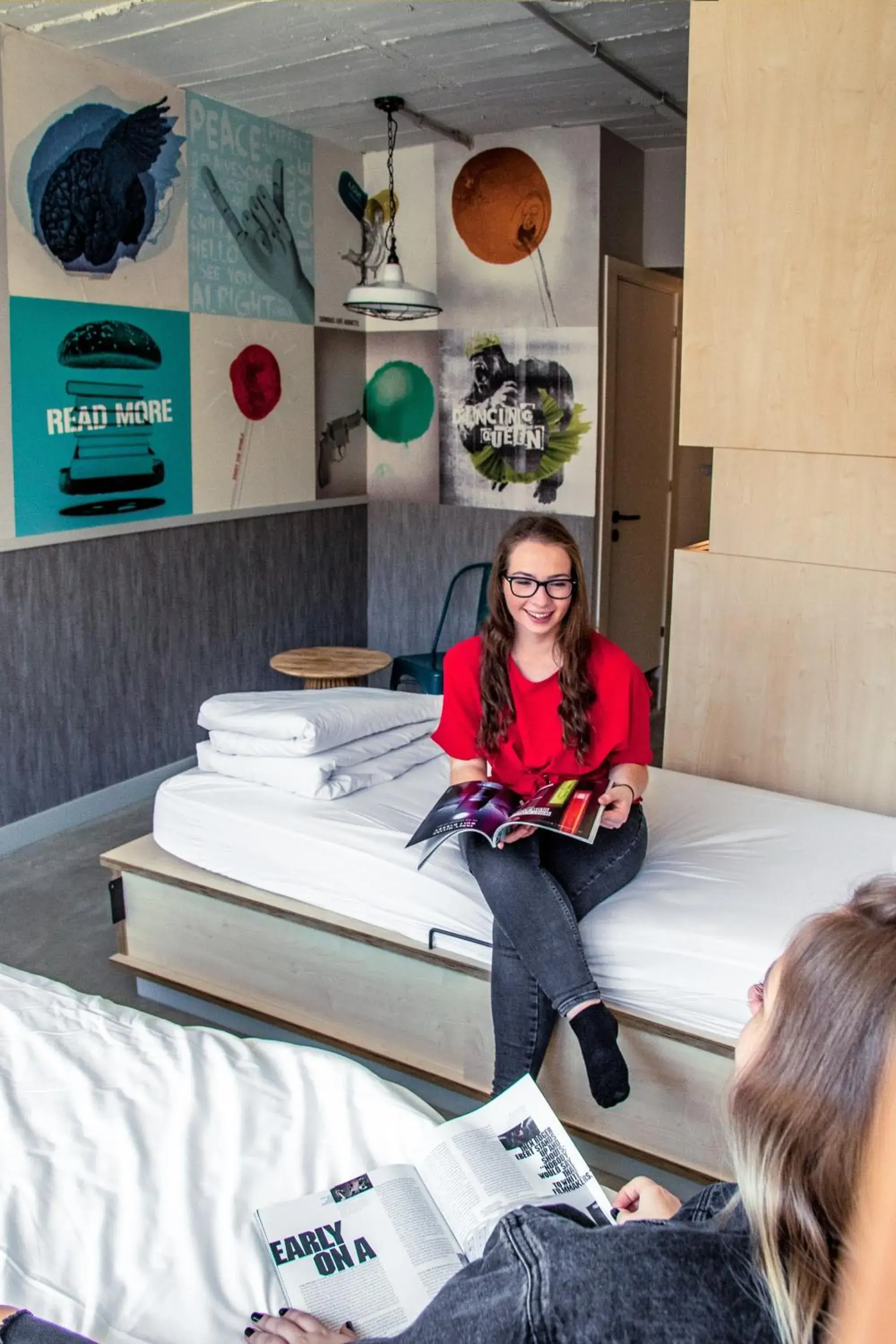 People, Bed in Unite Hostel Barcelona People, Bed in Unite Hostel Barcelona