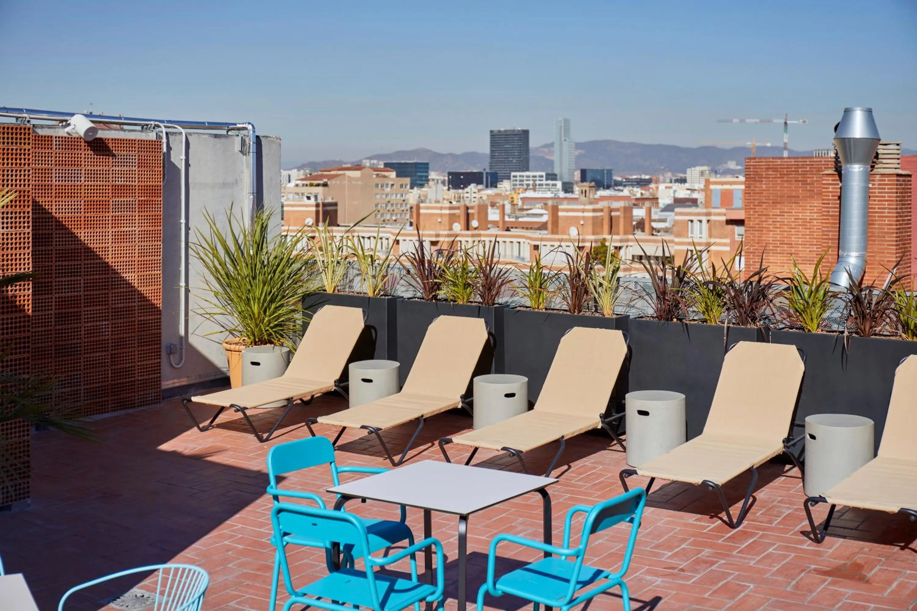 Solarium in Unite Hostel Barcelona