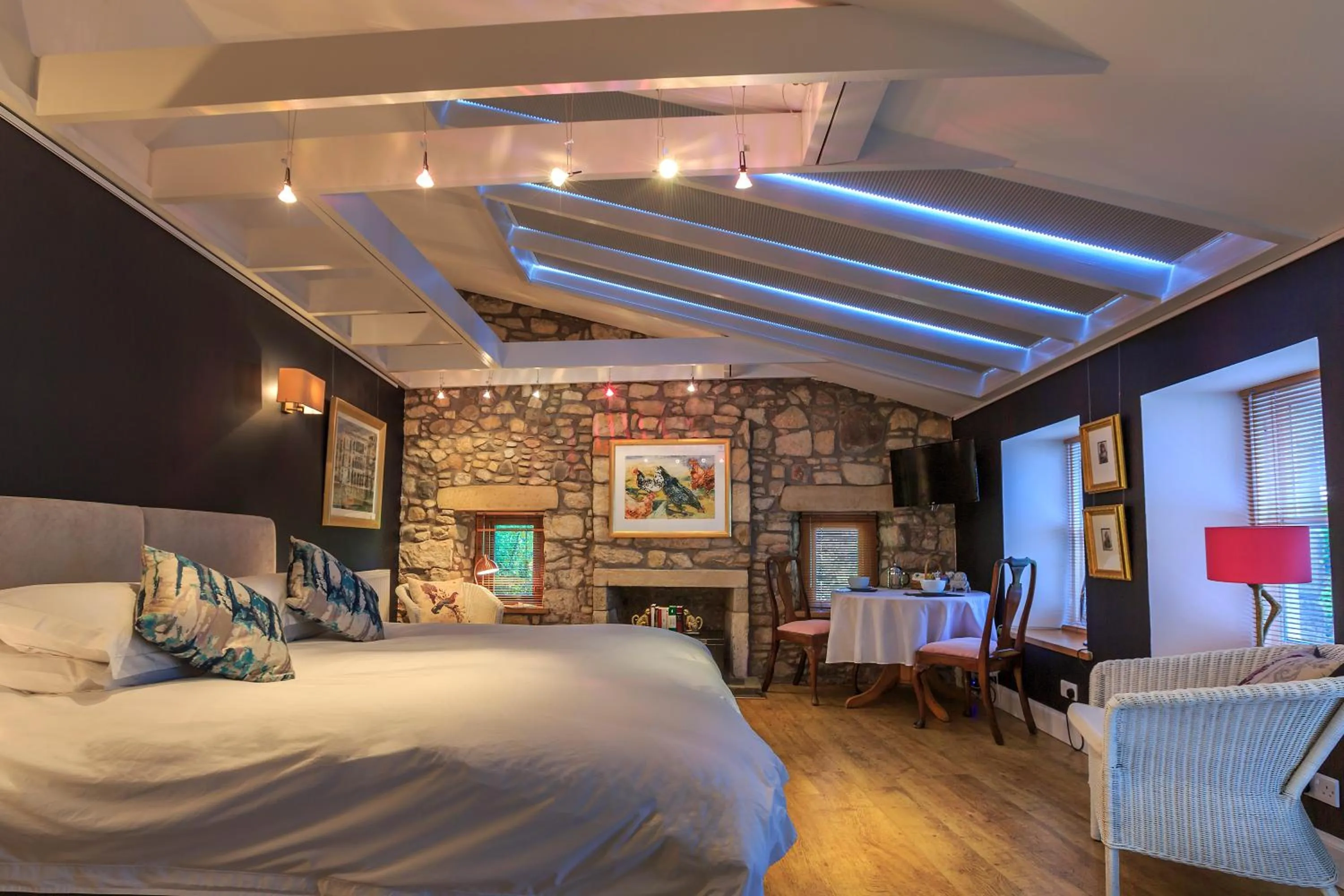 Bed in The Studio at Maspie House