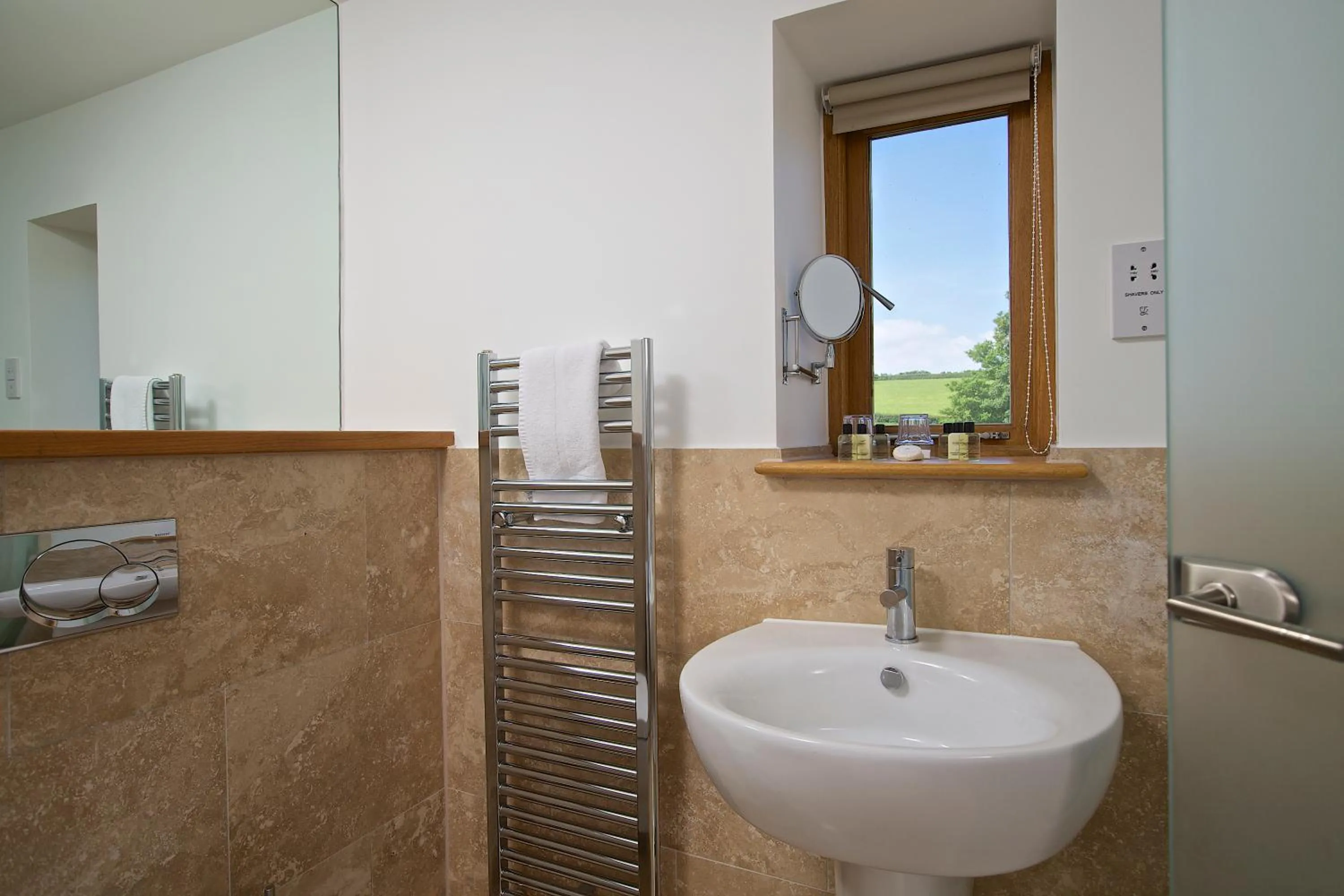 Bathroom in Dartmouth Green Lodges