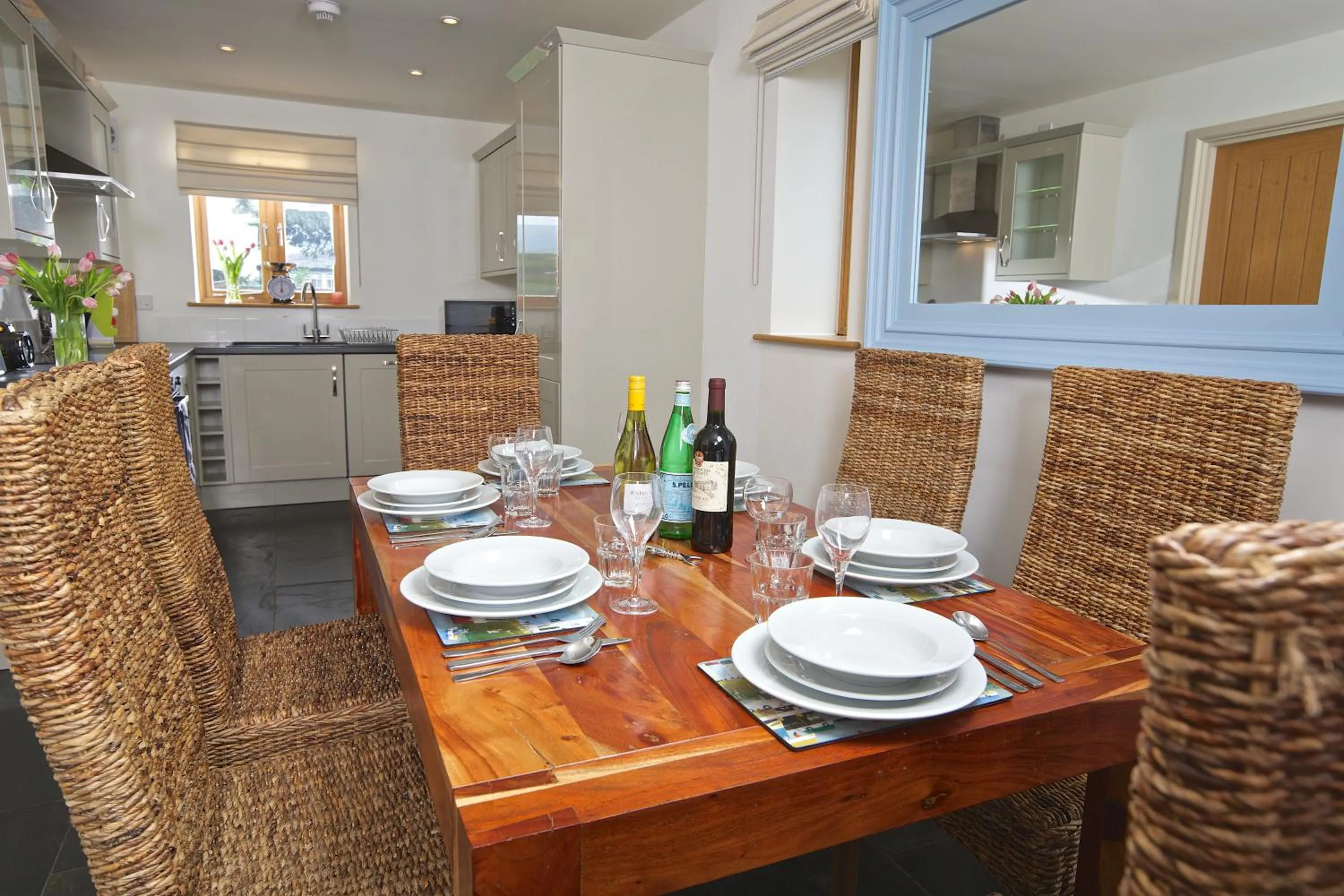 Dining area in Dartmouth Green Lodges