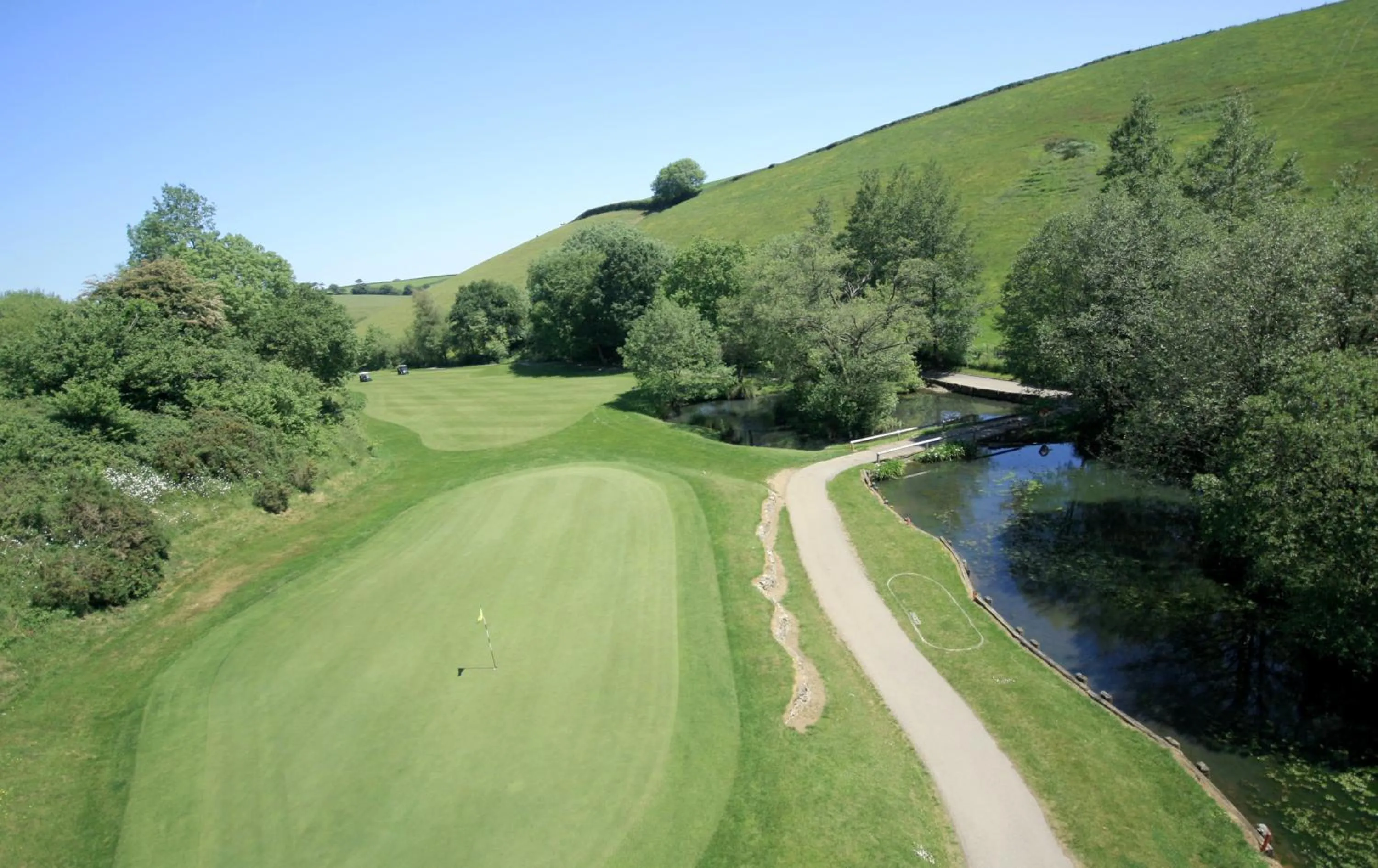 Golfcourse in Dartmouth Green Lodges