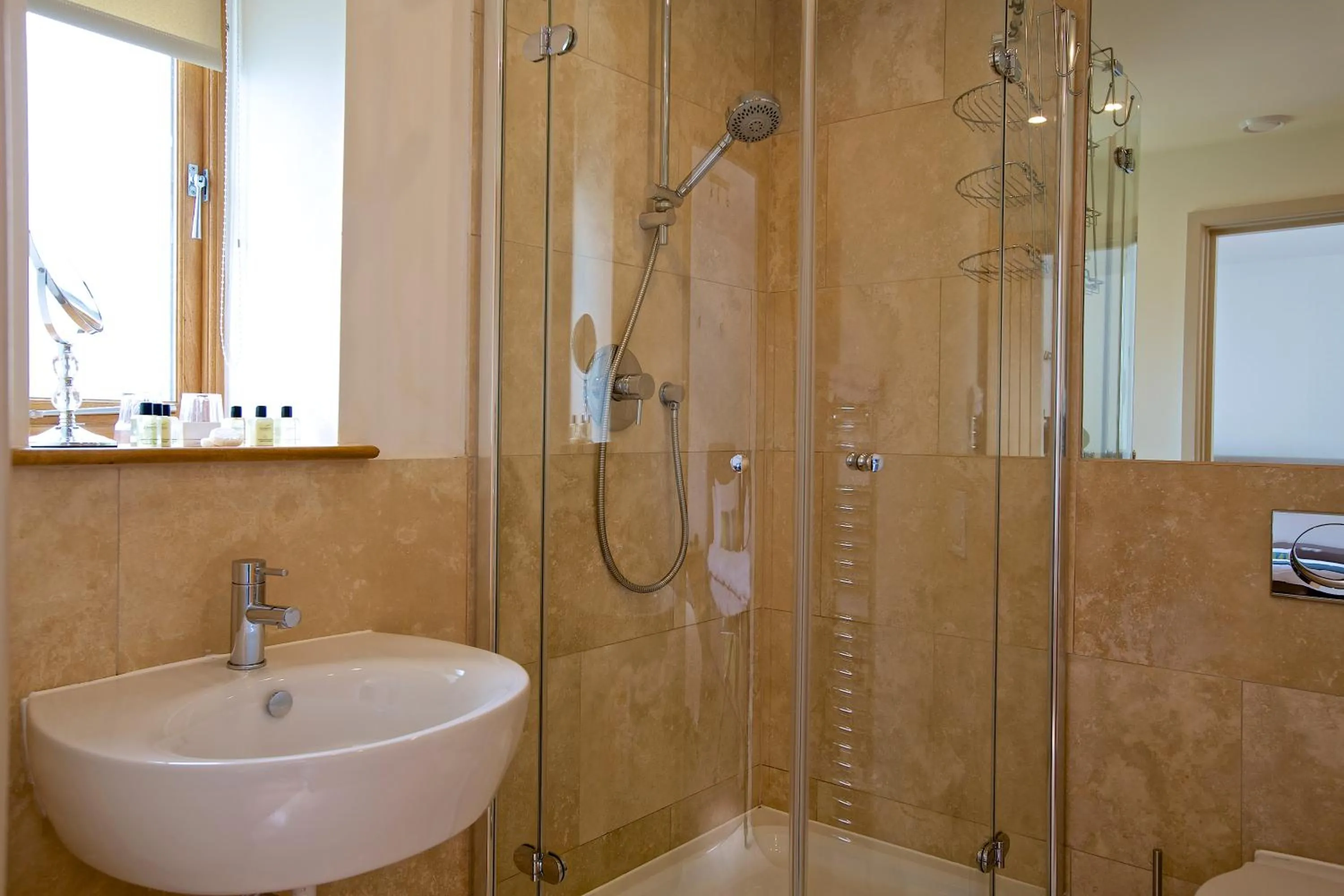 Shower in Dartmouth Green Lodges