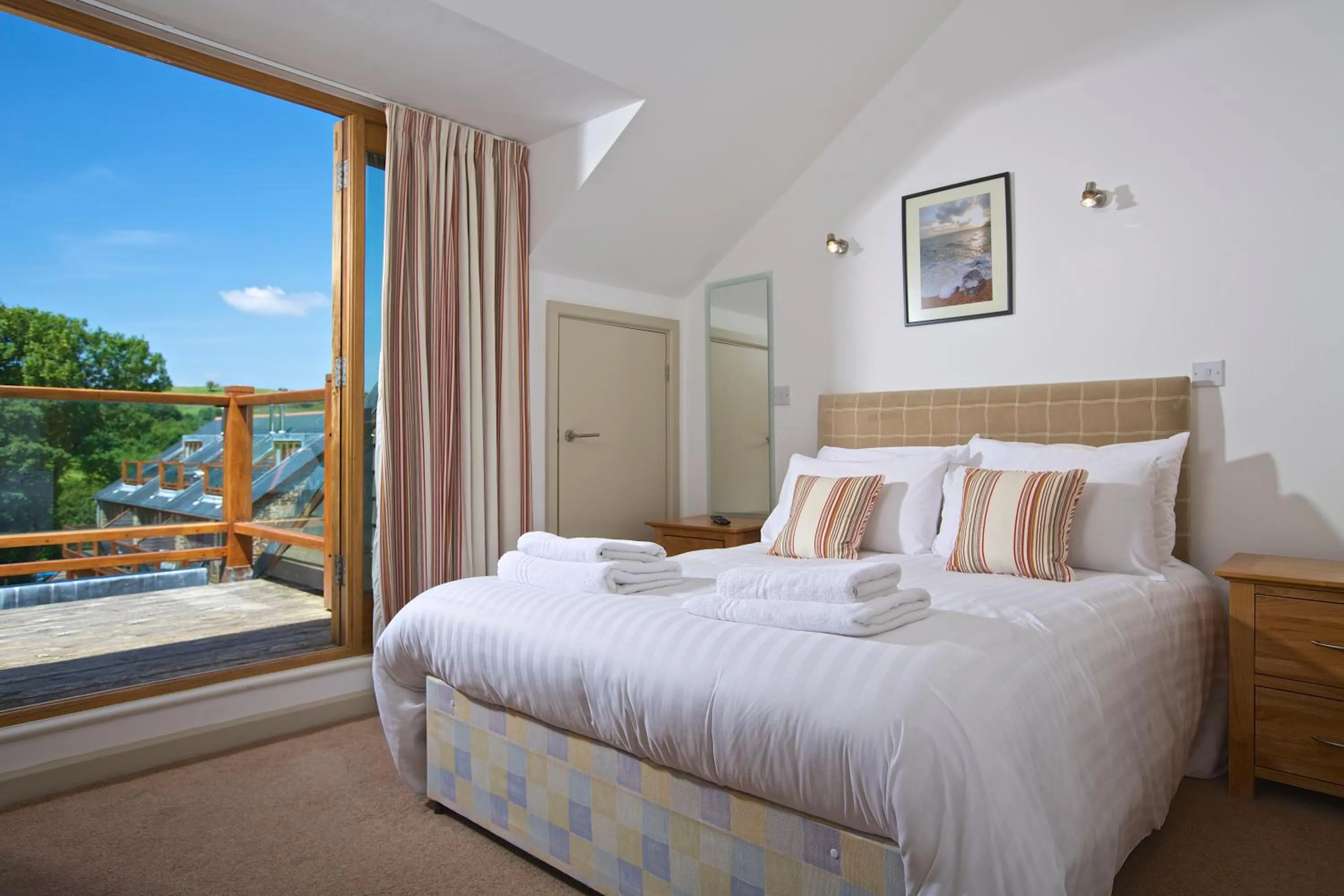 Balcony/Terrace, Bed in Dartmouth Green Lodges