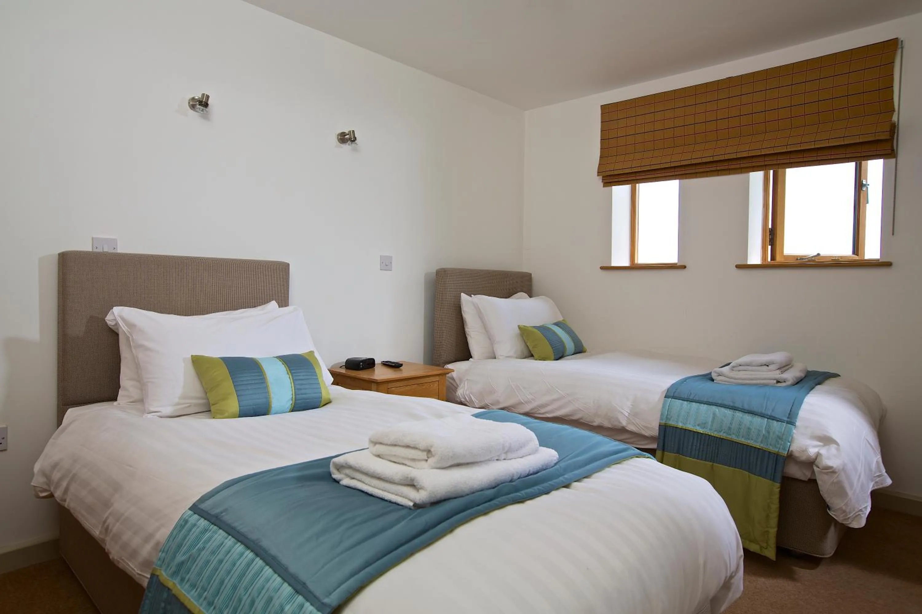 Bedroom, Bed in Dartmouth Green Lodges