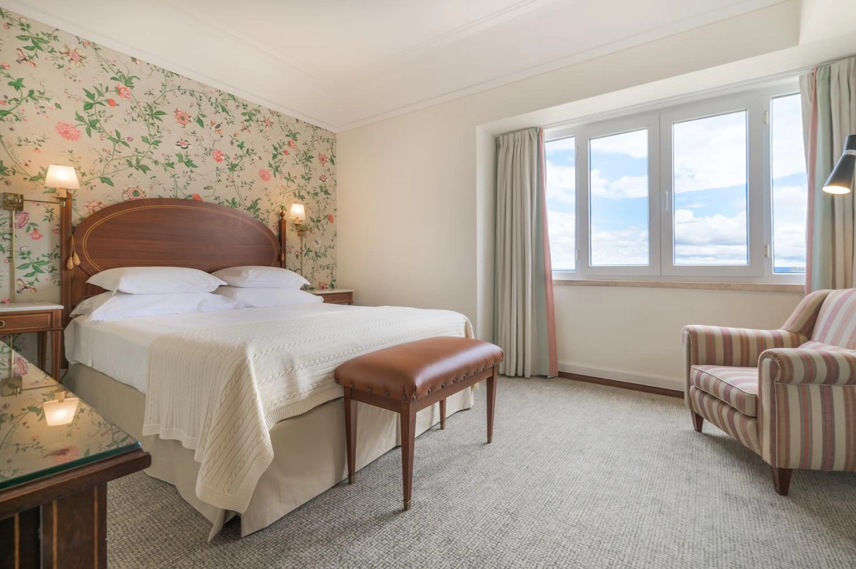 Bedroom, Bed in As Janelas Verdes Inn - Lisbon Heritage Collection - Riverside