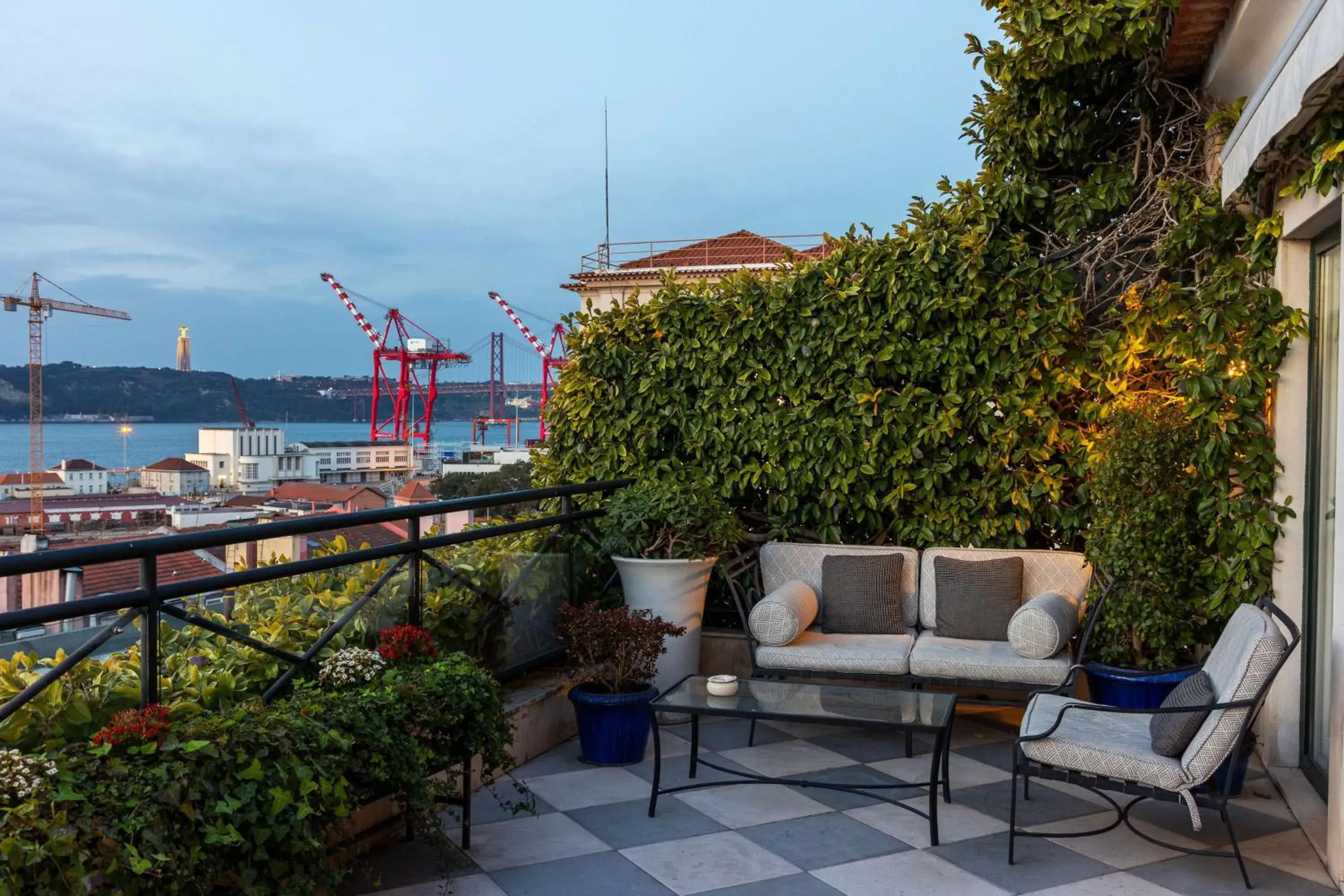 Property building in As Janelas Verdes Inn - Lisbon Heritage Collection - Riverside Property building in As Janelas Verdes Inn - Lisbon Heritage Collection - Riverside