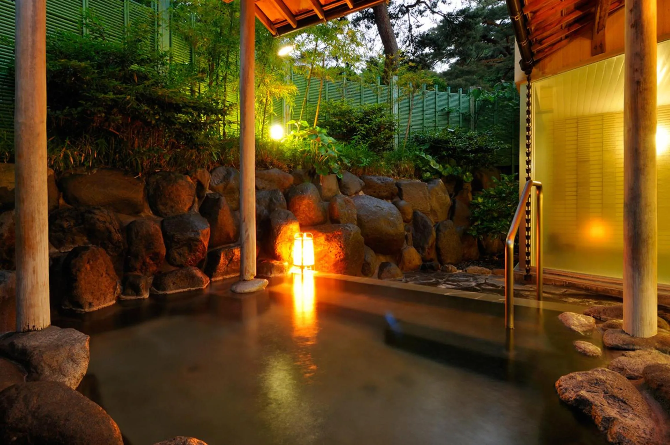 Hot Spring Bath in Izuajiro-onsen Shoufuen