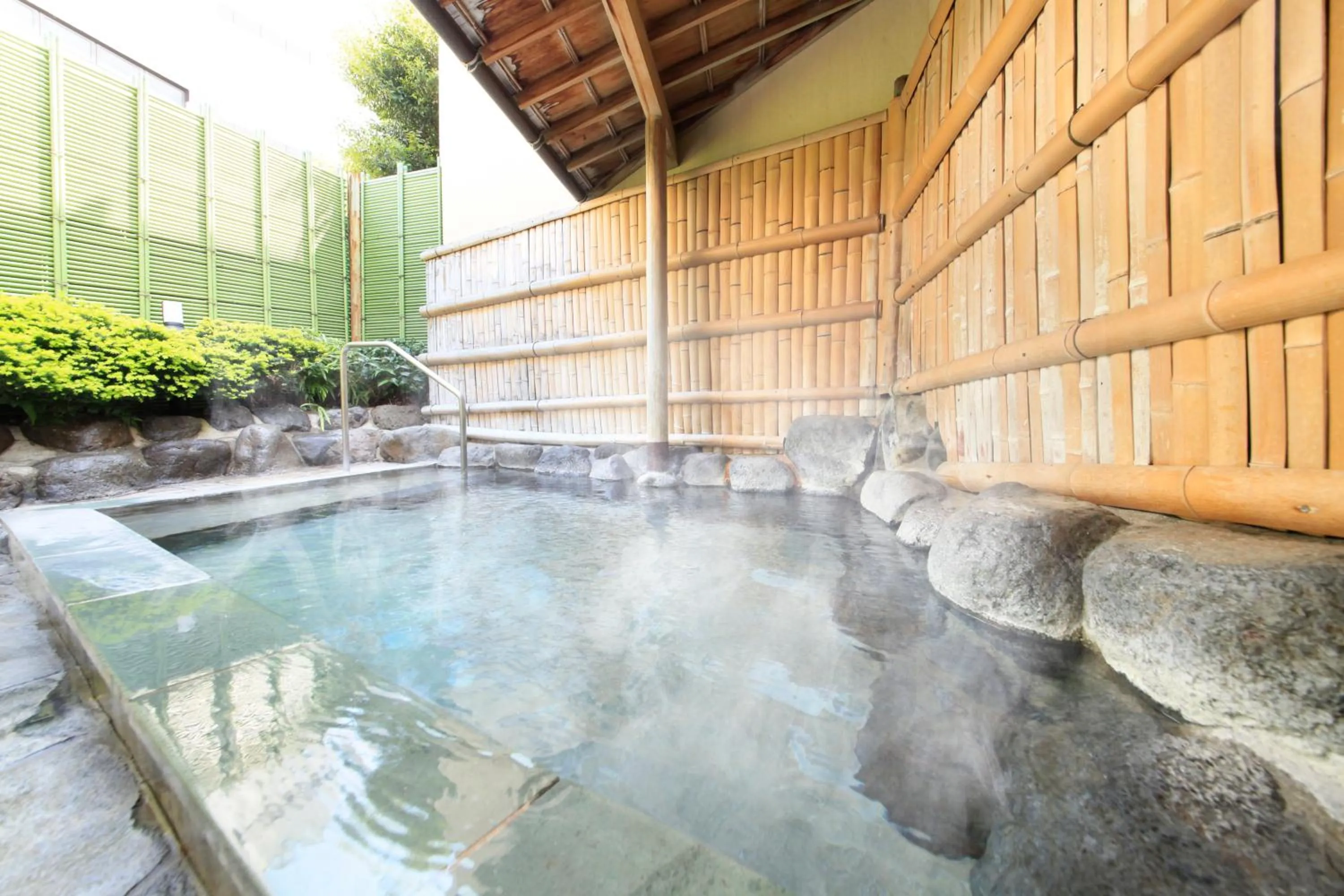 Open Air Bath in Izuajiro-onsen Shoufuen