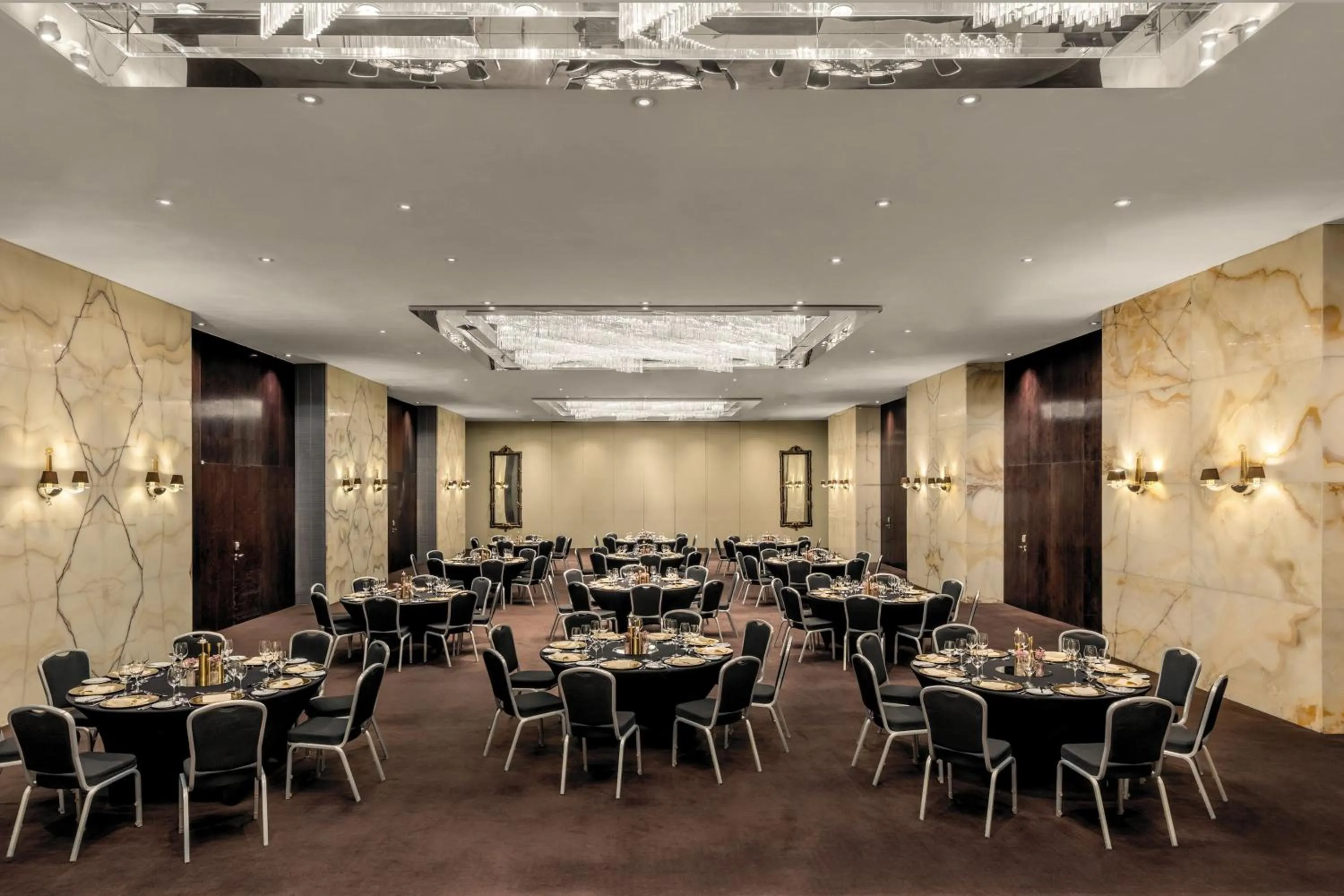 Meeting/conference room in Sheraton Lisboa Hotel & Spa